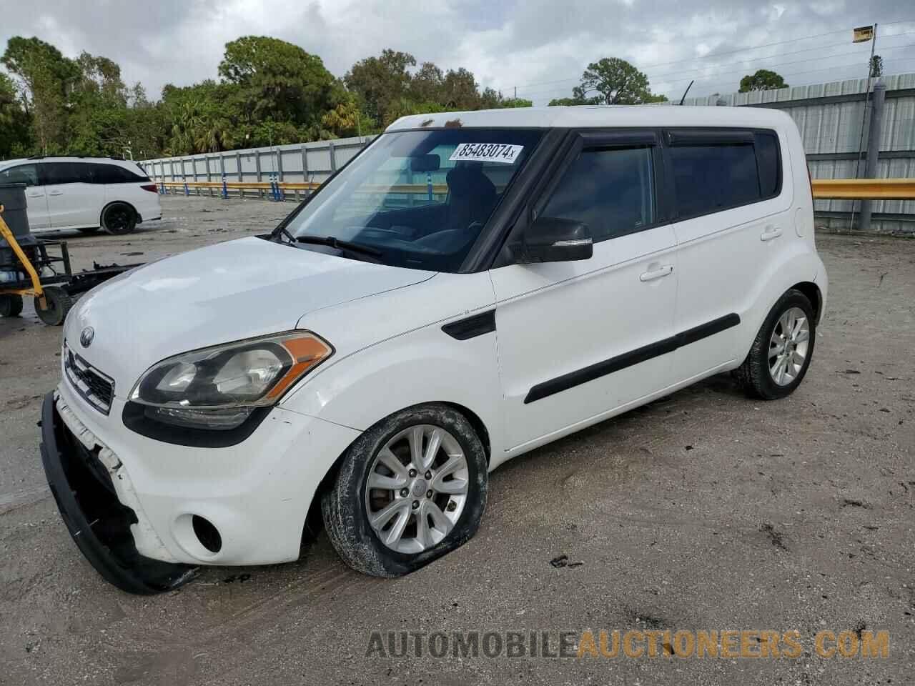 KNDJT2A66D7761011 KIA SOUL 2013