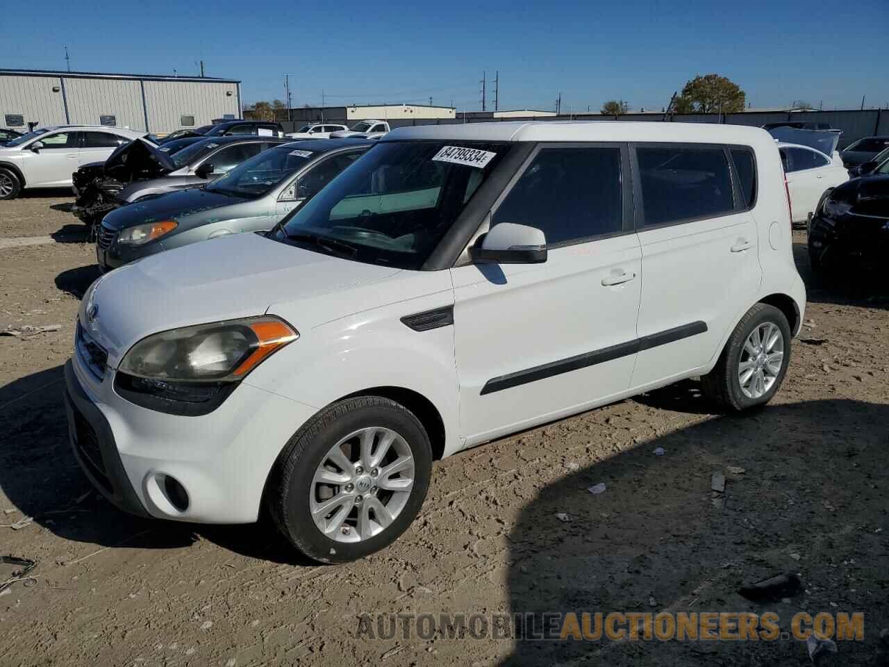 KNDJT2A68D7497483 KIA SOUL 2013