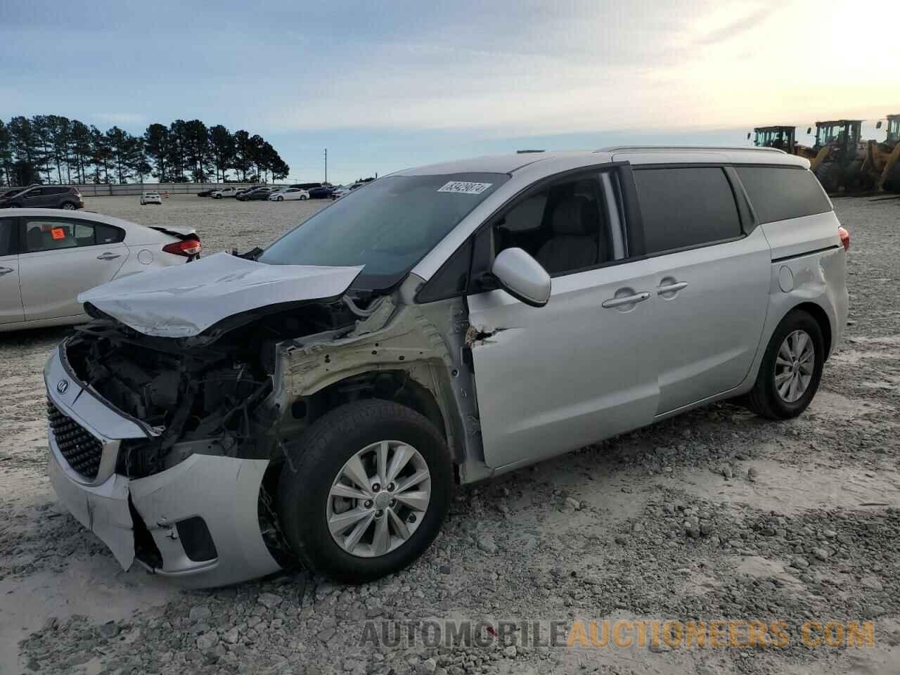 KNDMB5C11J6351527 KIA All Models 2018