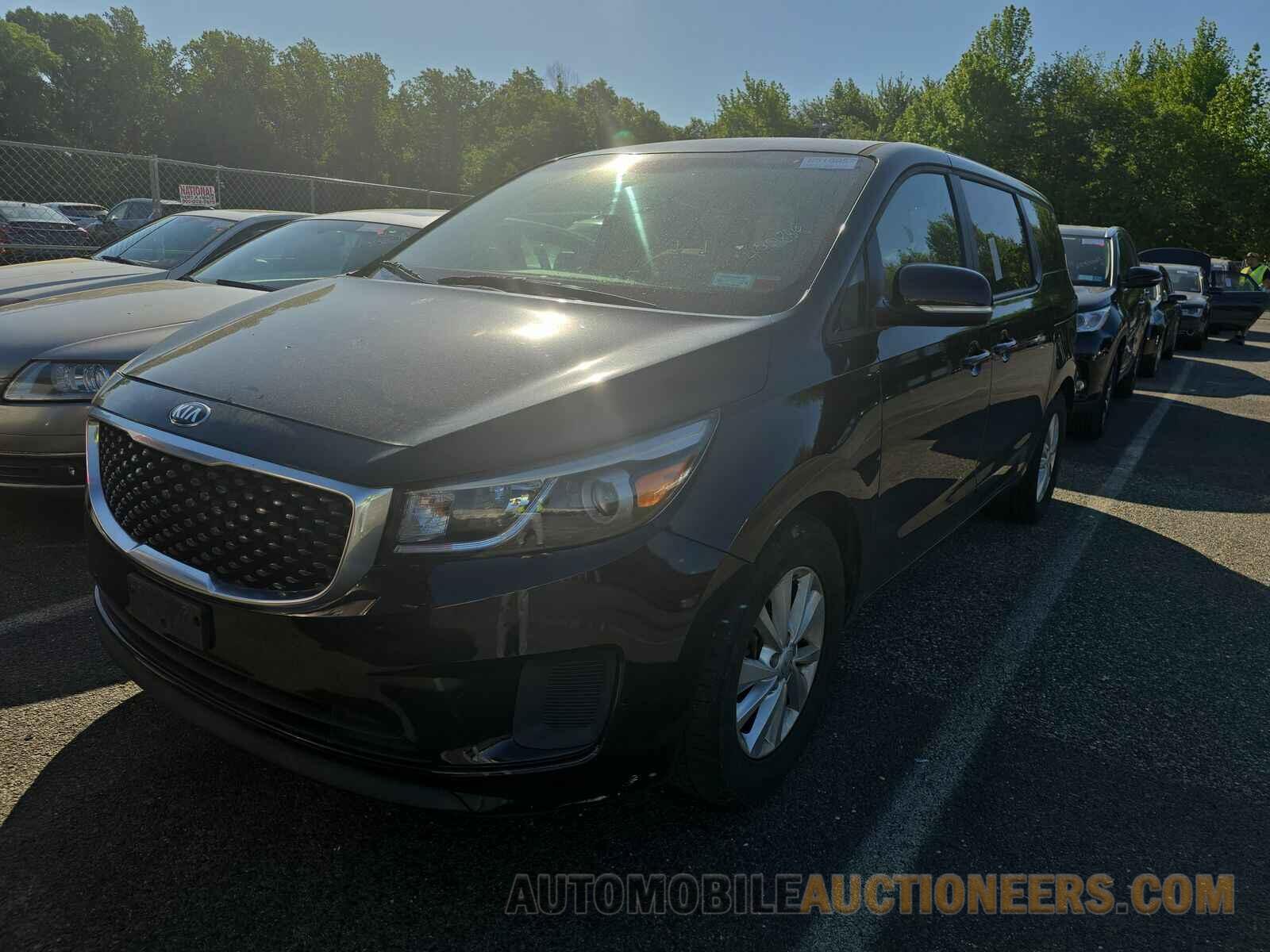 KNDMB5C11J6398573 Kia Sedona 2018