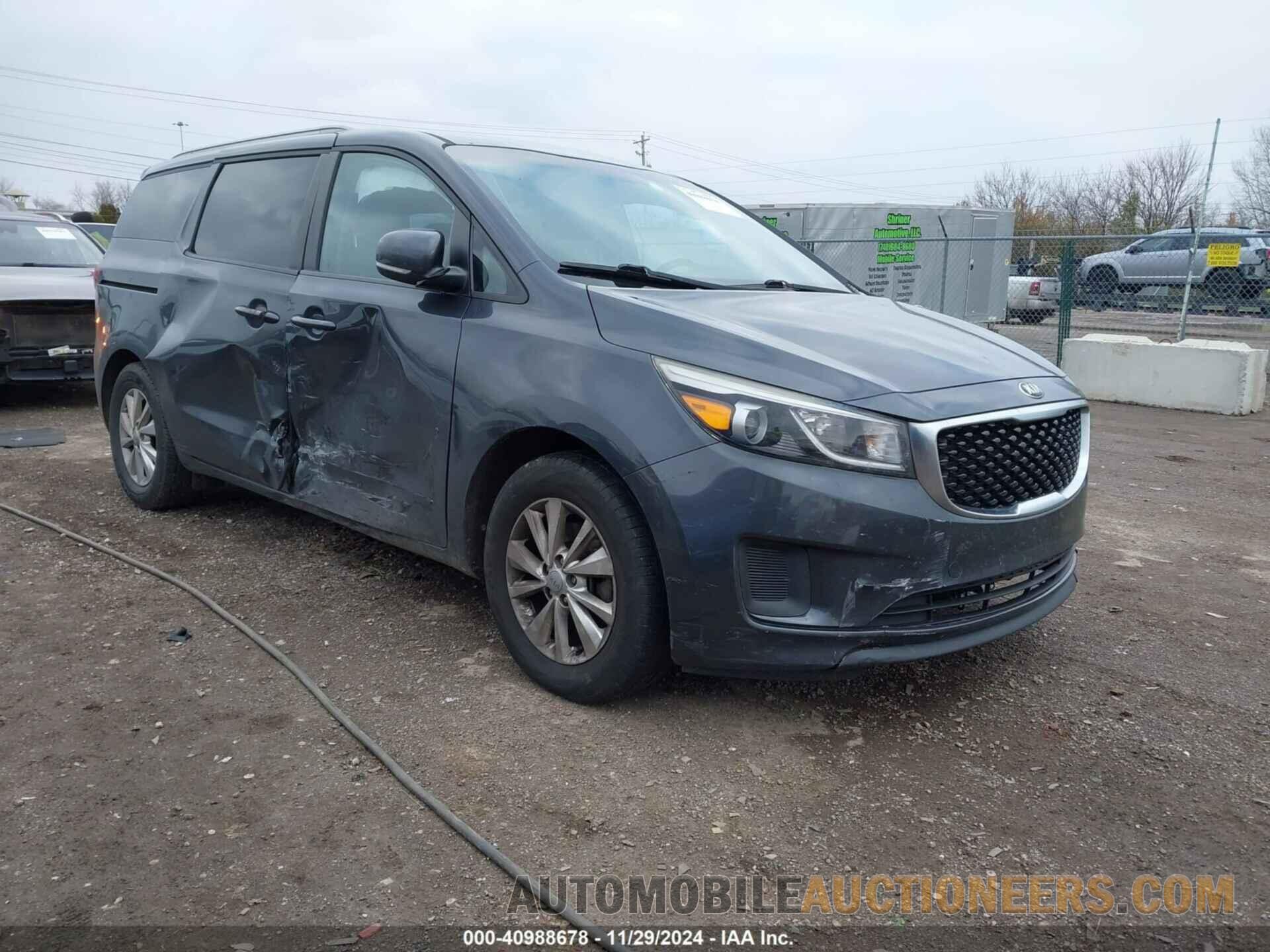 KNDMB5C12F6040647 KIA SEDONA 2015