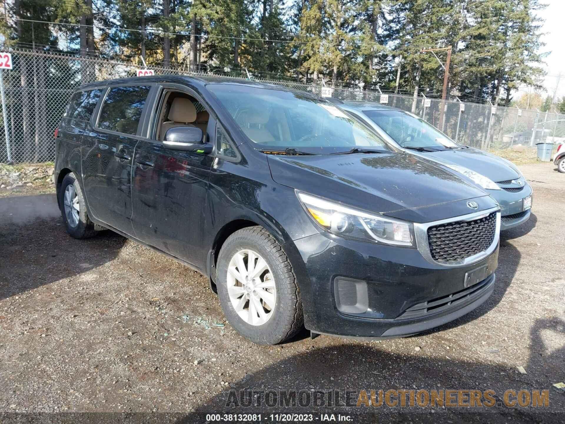 KNDMB5C13J6398574 KIA SEDONA 2018