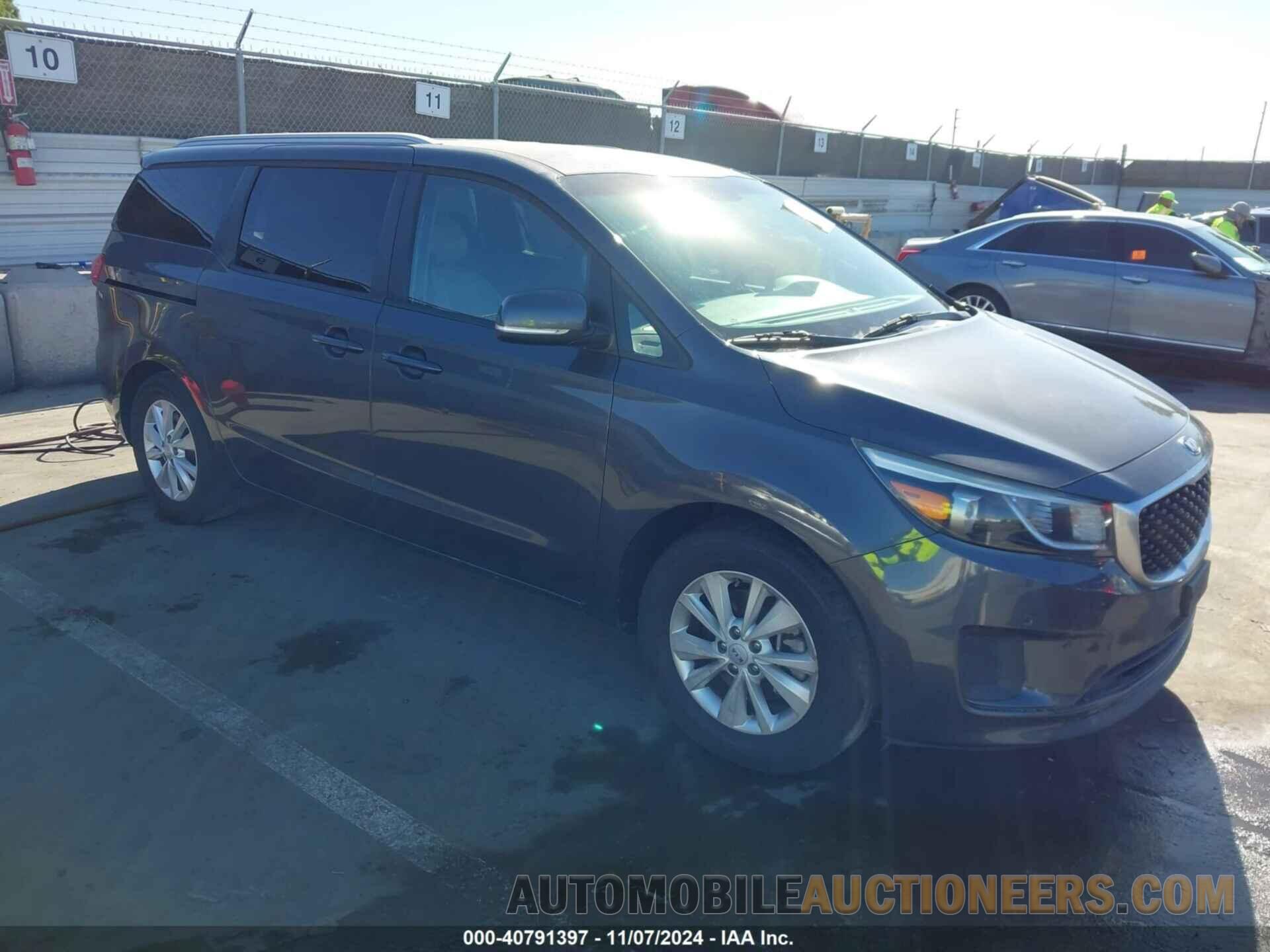 KNDMB5C14H6326146 KIA SEDONA 2017