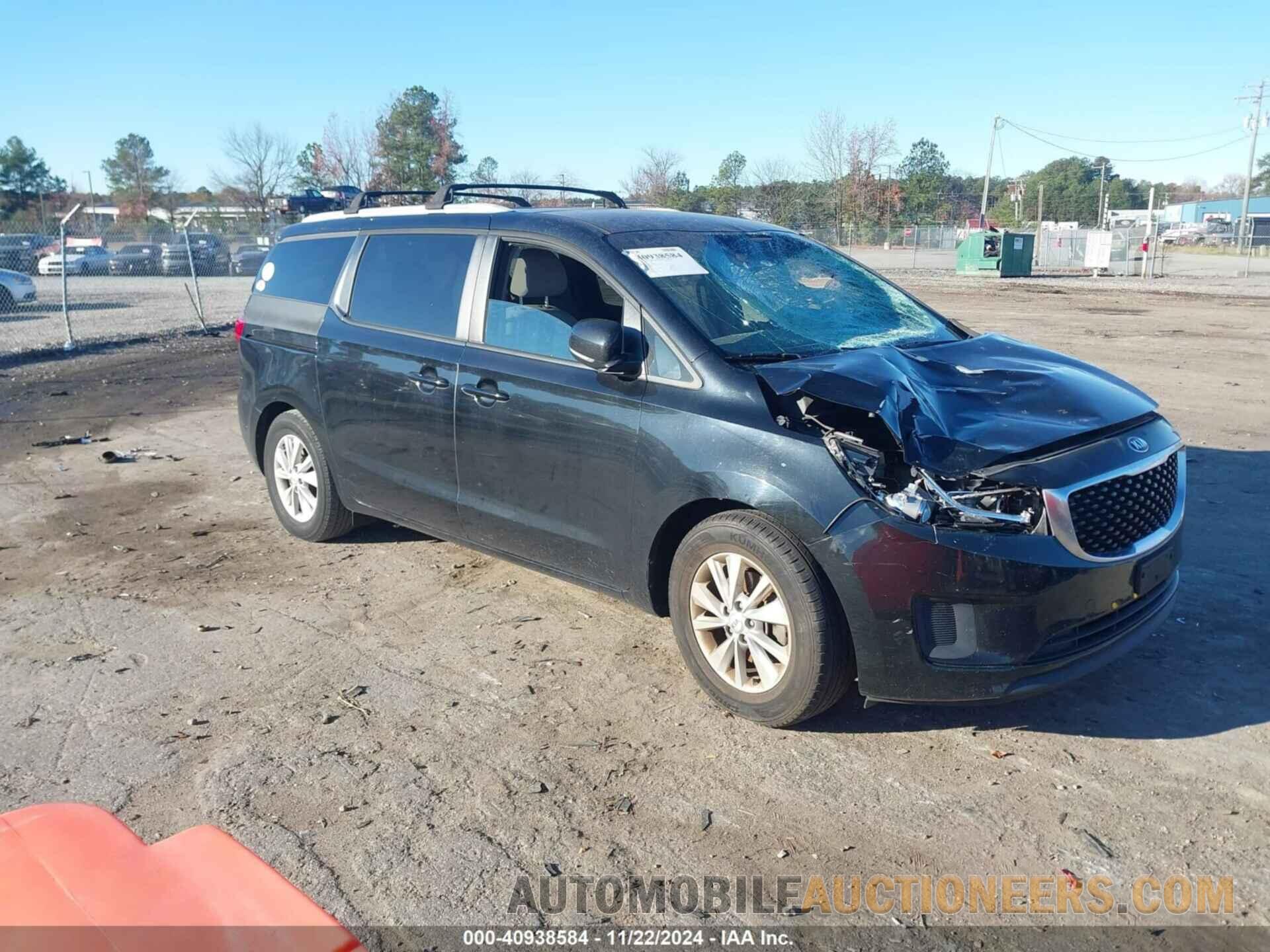 KNDMB5C15F6075697 KIA SEDONA 2015