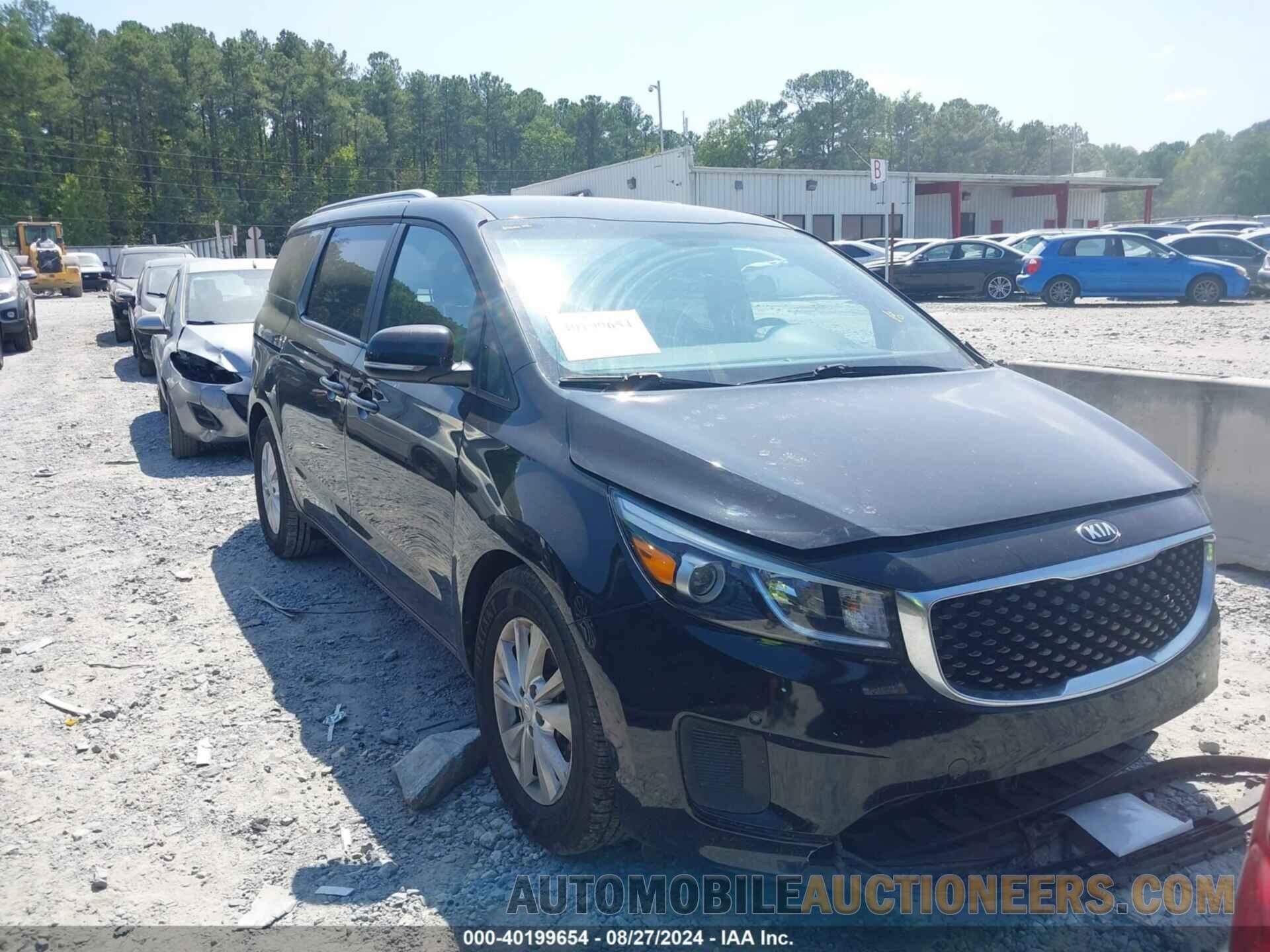 KNDMB5C15H6335356 KIA SEDONA 2017