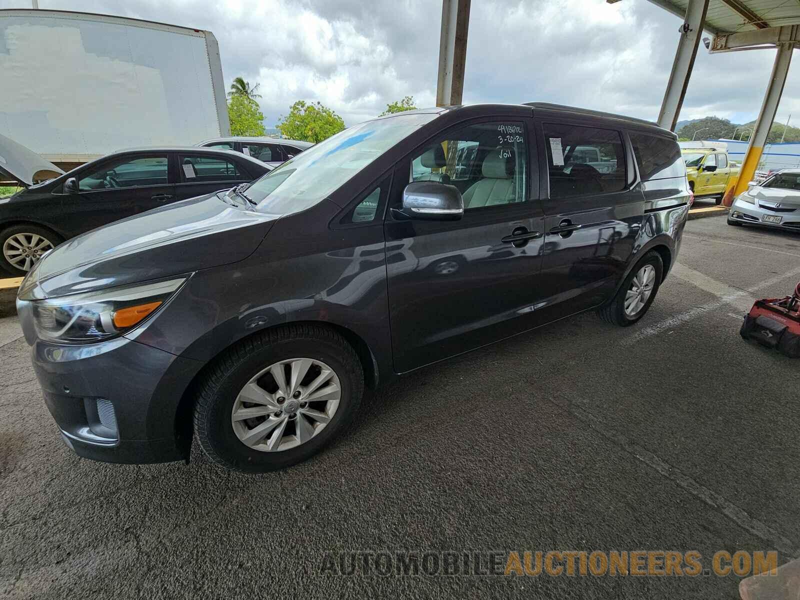 KNDMB5C15J6367651 Kia Sedona 2018