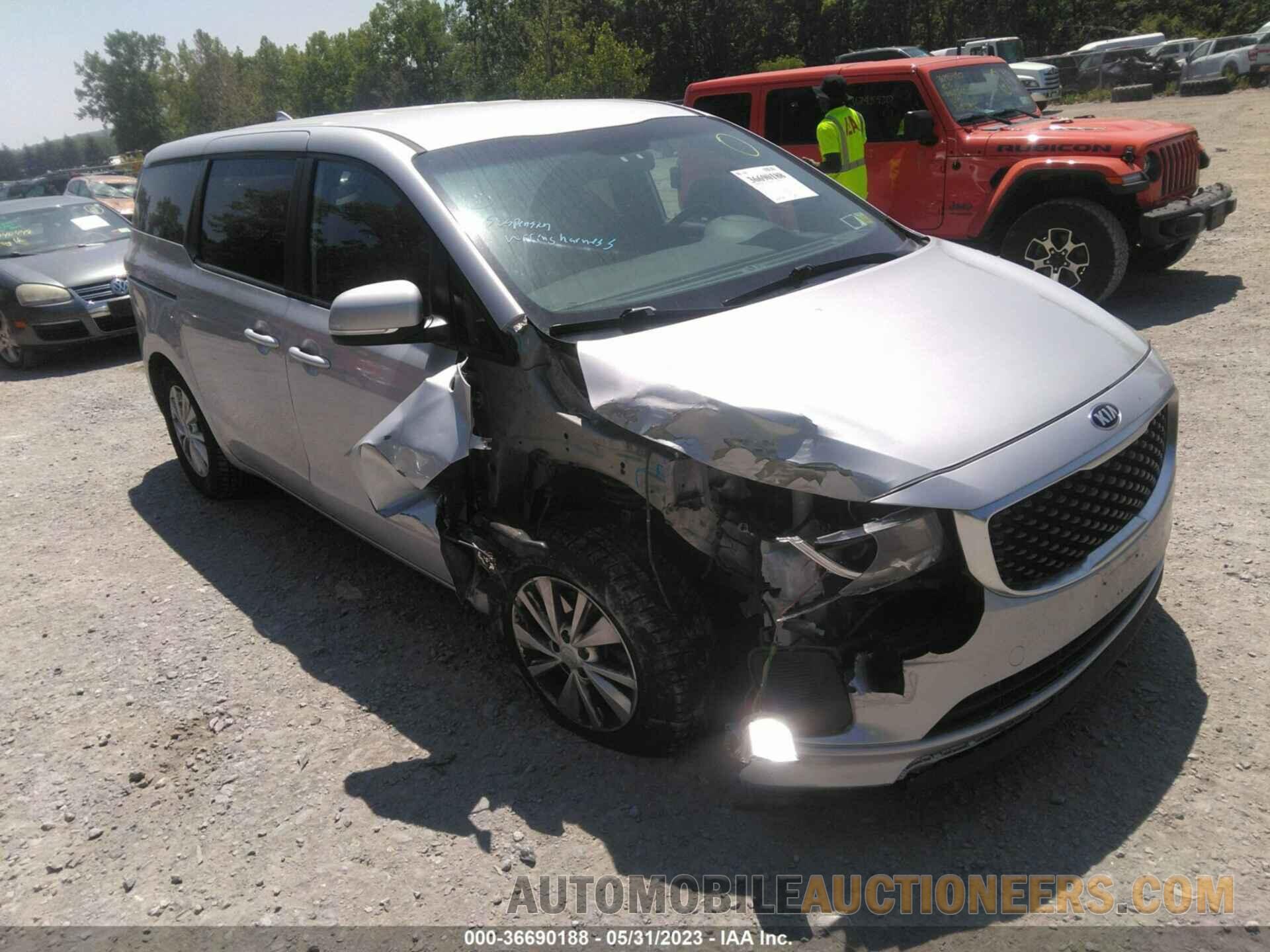 KNDMB5C15J6387799 KIA SEDONA 2018