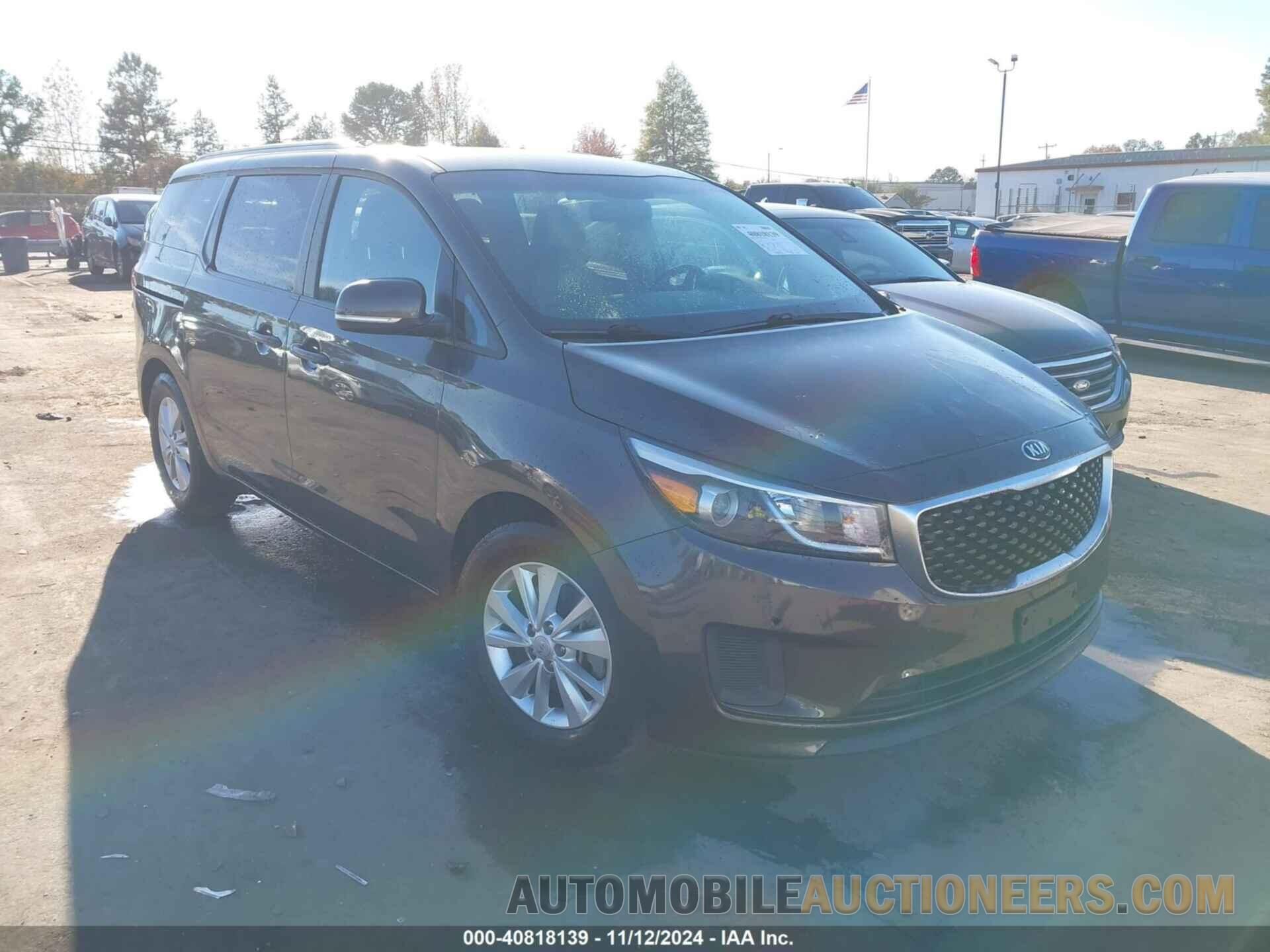 KNDMB5C15J6395742 KIA SEDONA 2018