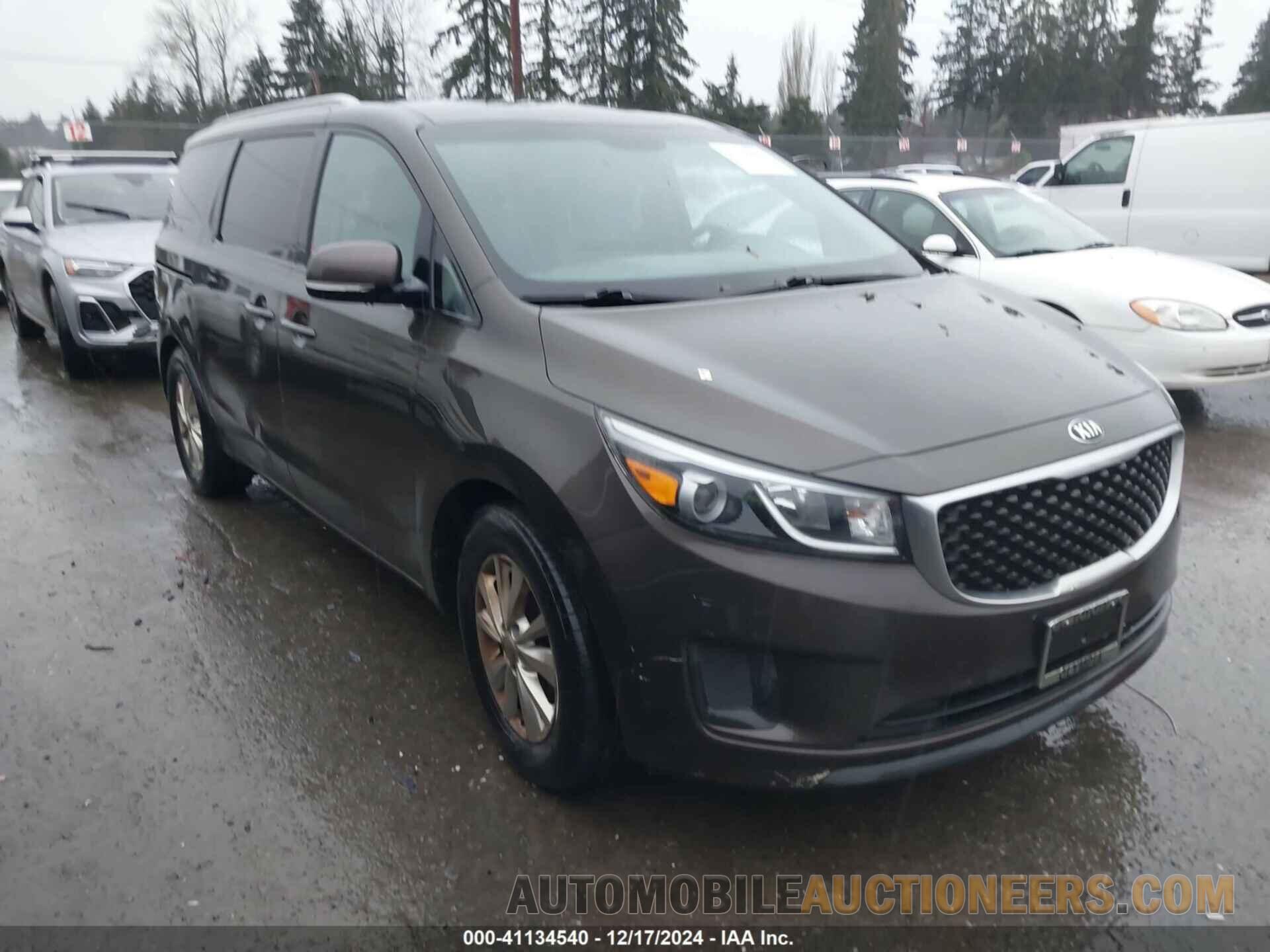 KNDMB5C16F6063459 KIA SEDONA 2015