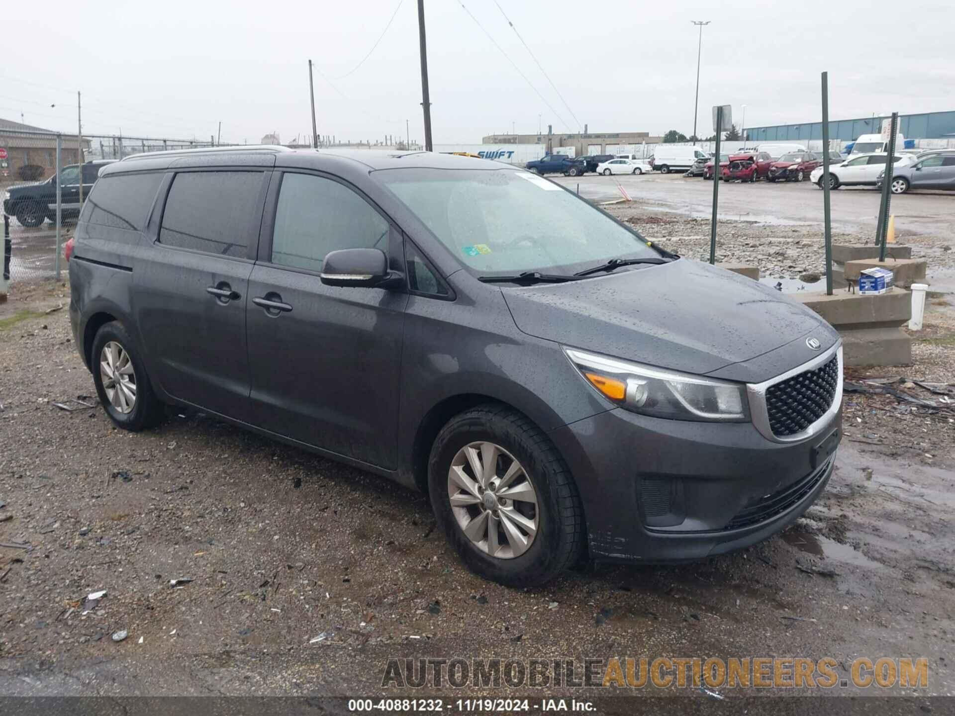 KNDMB5C17F6052373 KIA SEDONA 2015