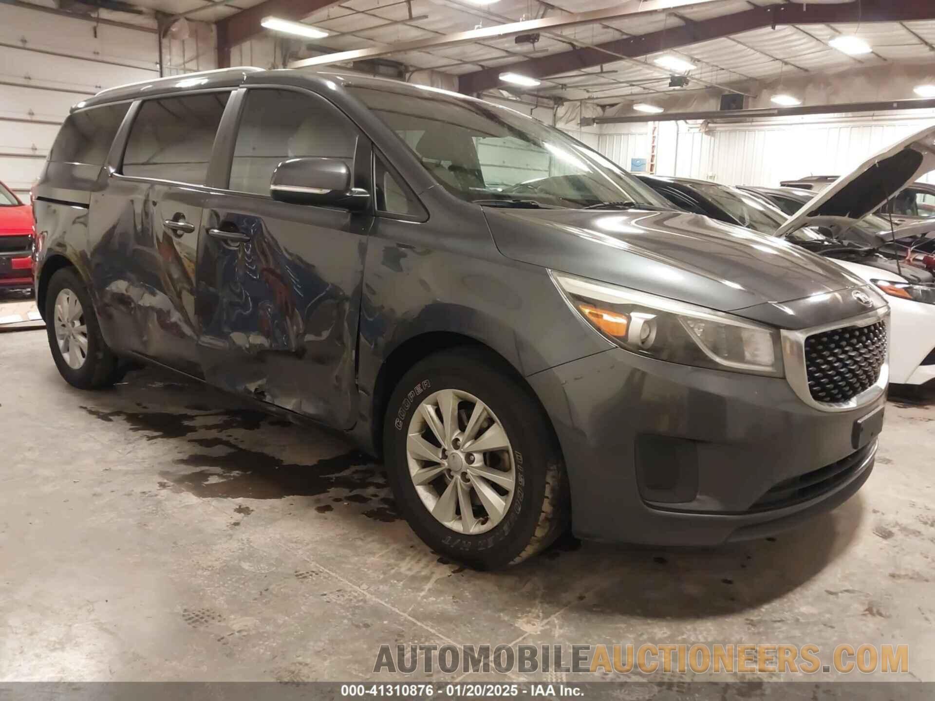 KNDMB5C17F6062658 KIA SEDONA 2015