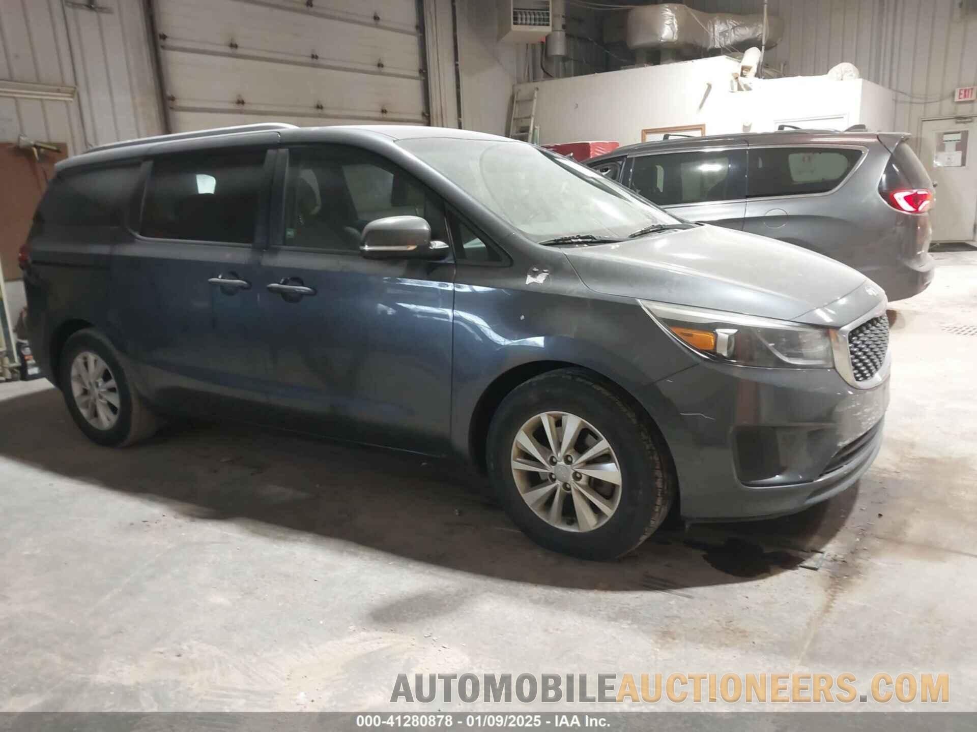 KNDMB5C17F6063440 KIA SEDONA 2015