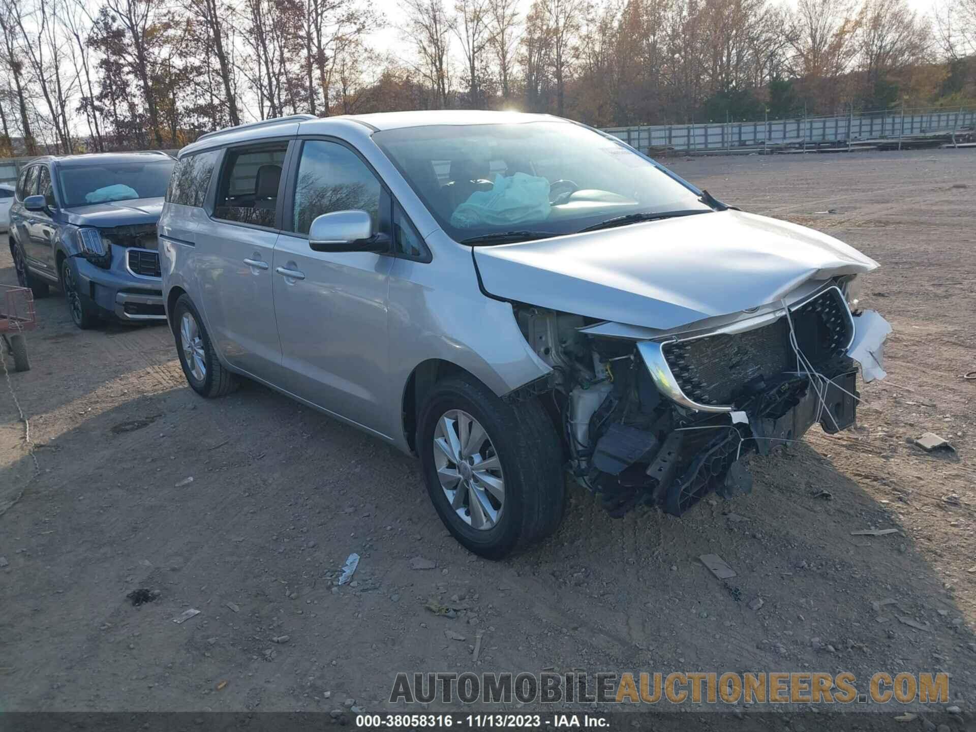 KNDMB5C18J6350794 KIA SEDONA 2018