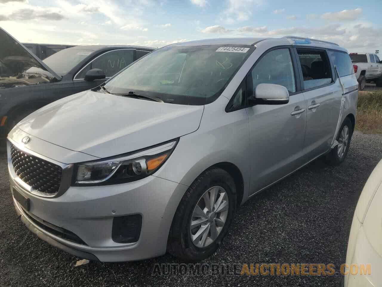 KNDMB5C18J6363917 KIA All Models 2018