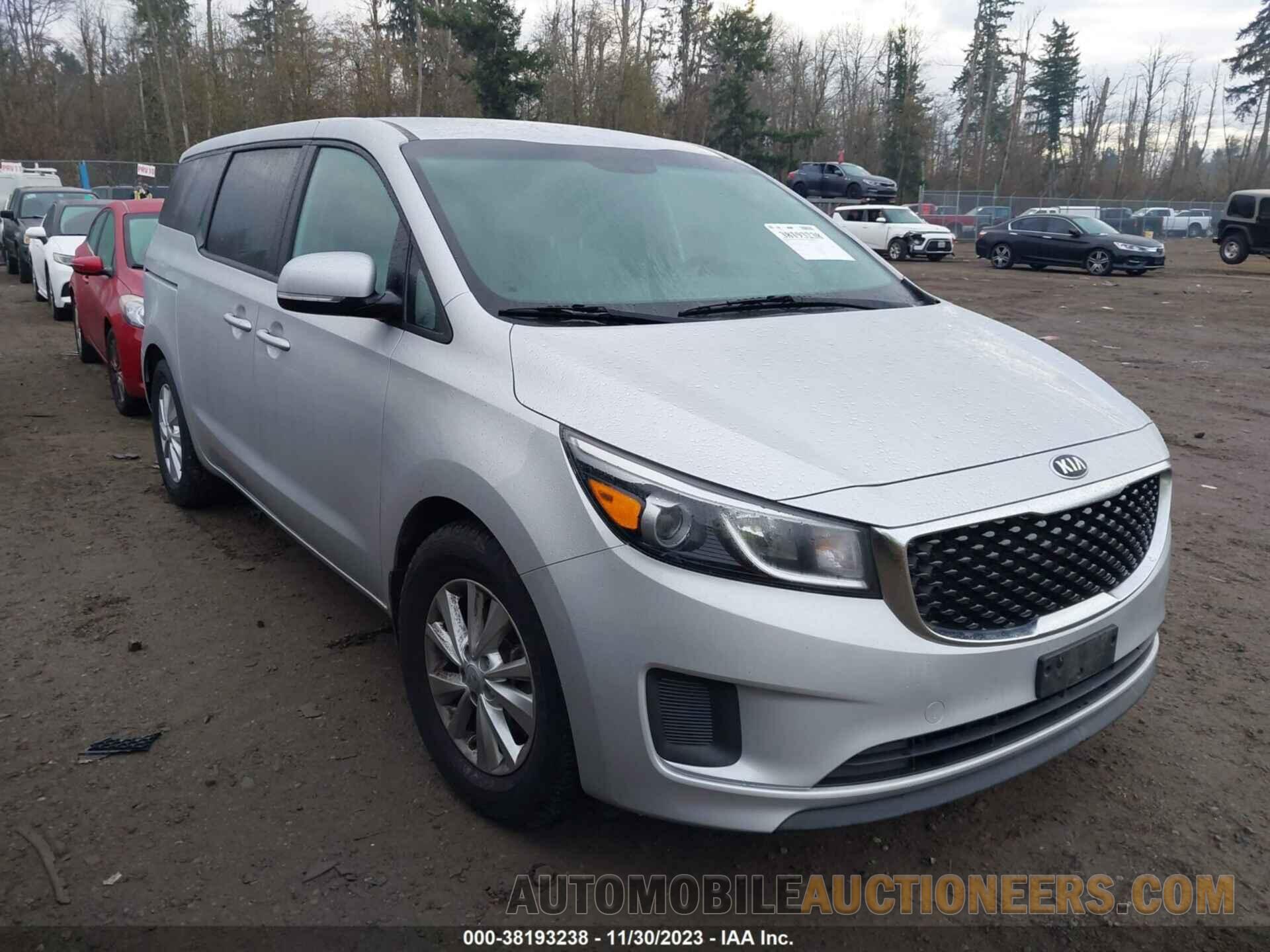 KNDMB5C19J6365756 KIA SEDONA 2018