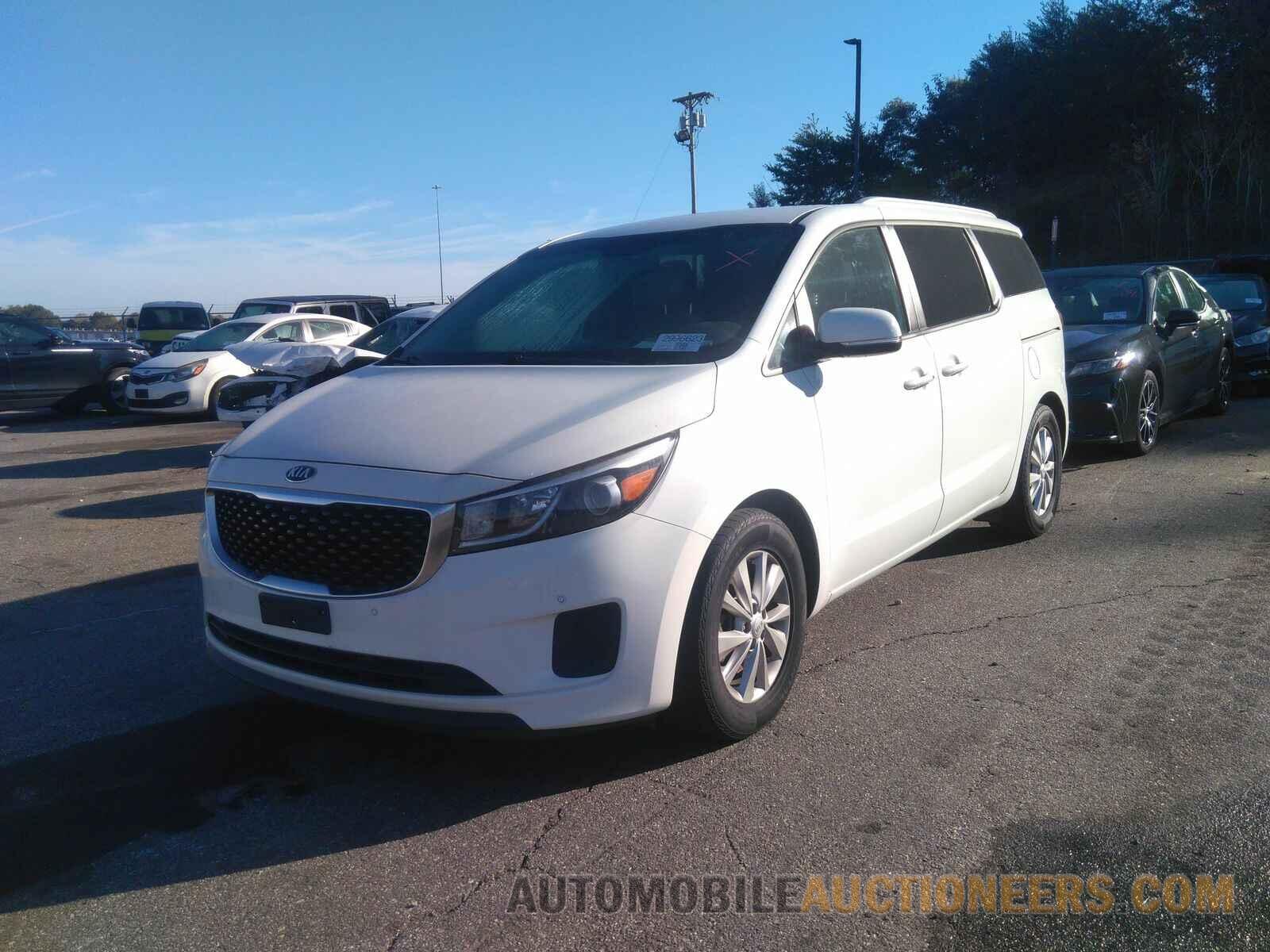 KNDMB5C1XH6332193 Kia Sedona 2017