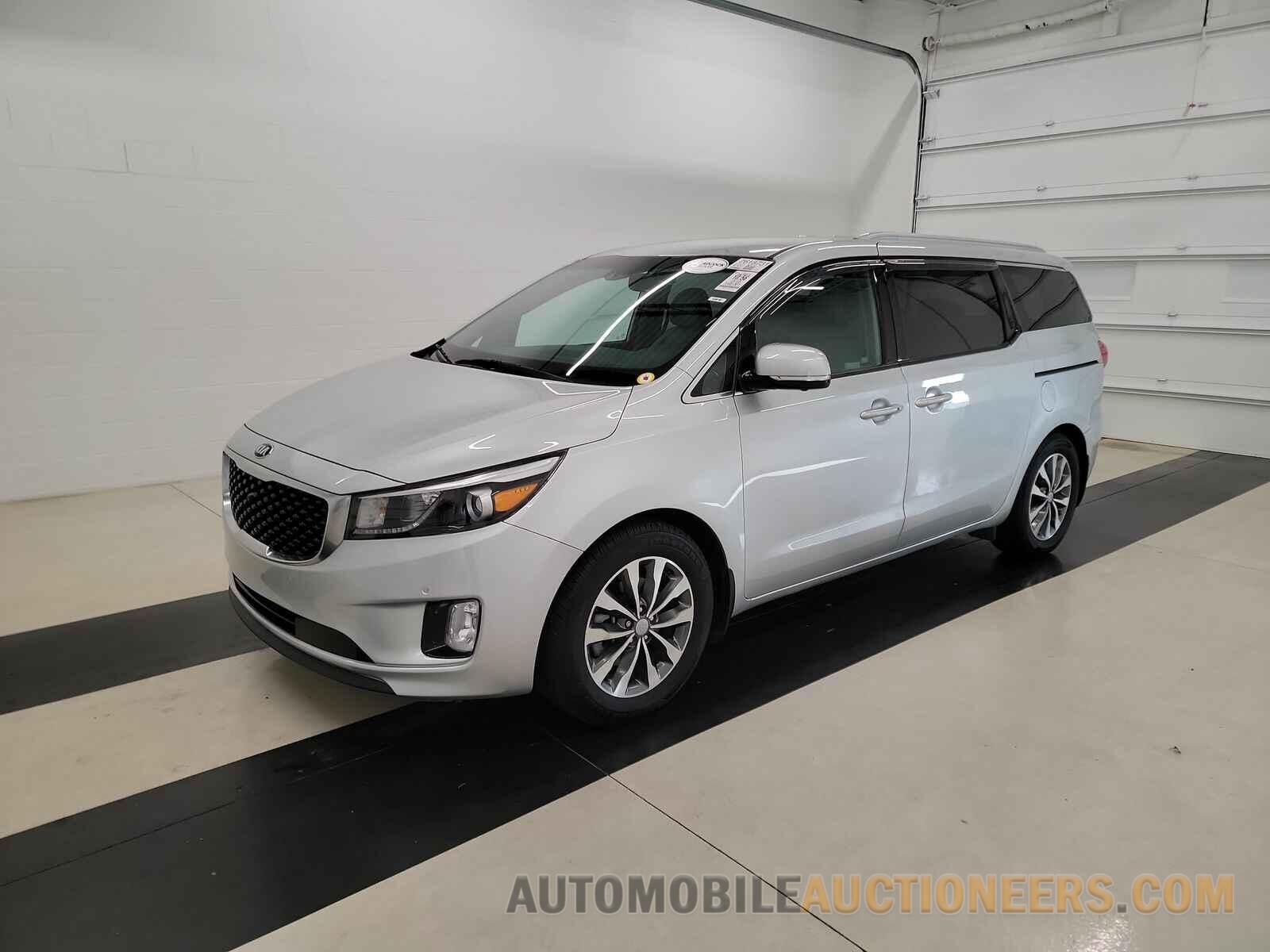 KNDMC5C13J6356600 Kia Sedona 2018