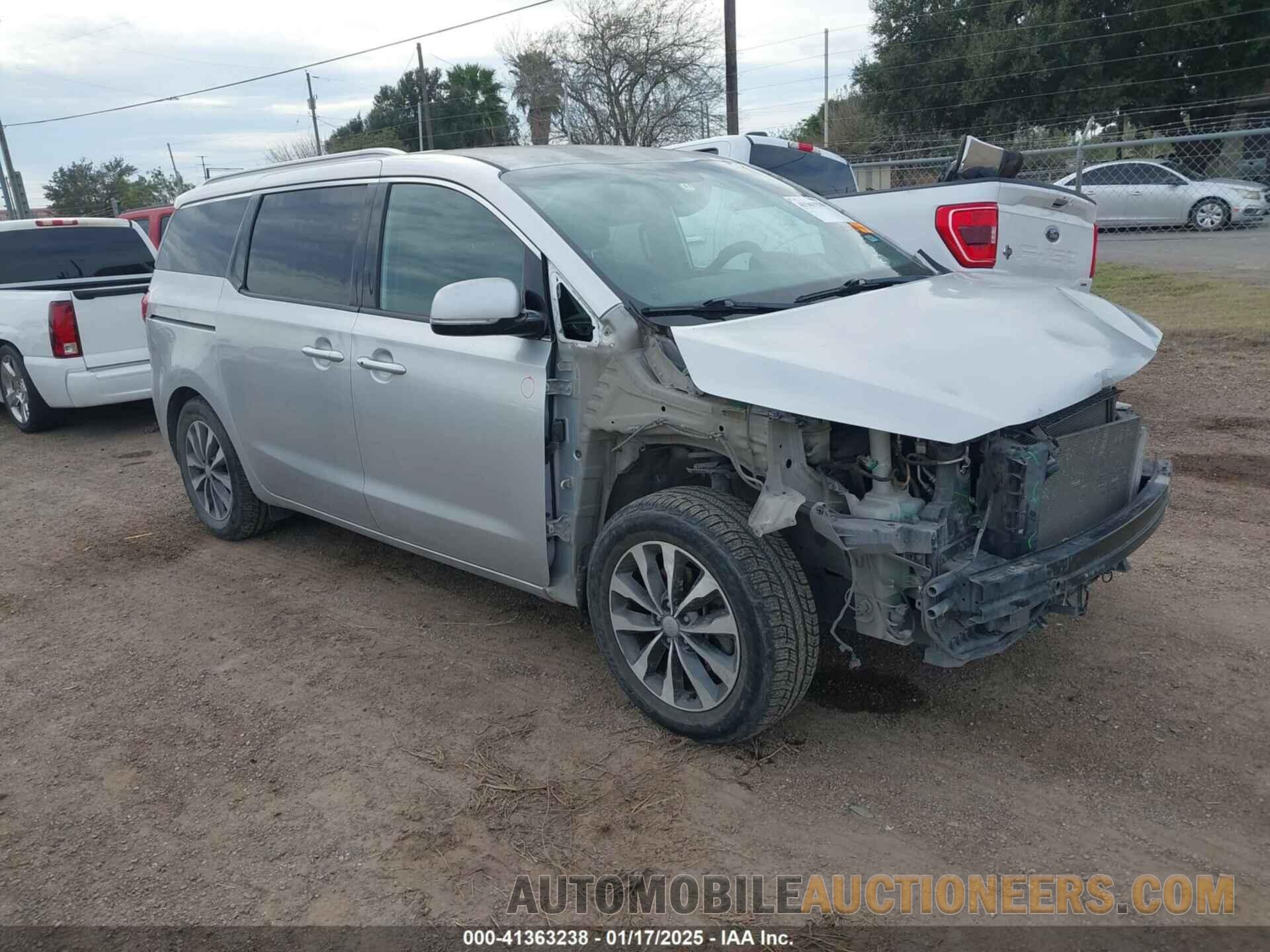 KNDMC5C17H6312805 KIA SEDONA 2017