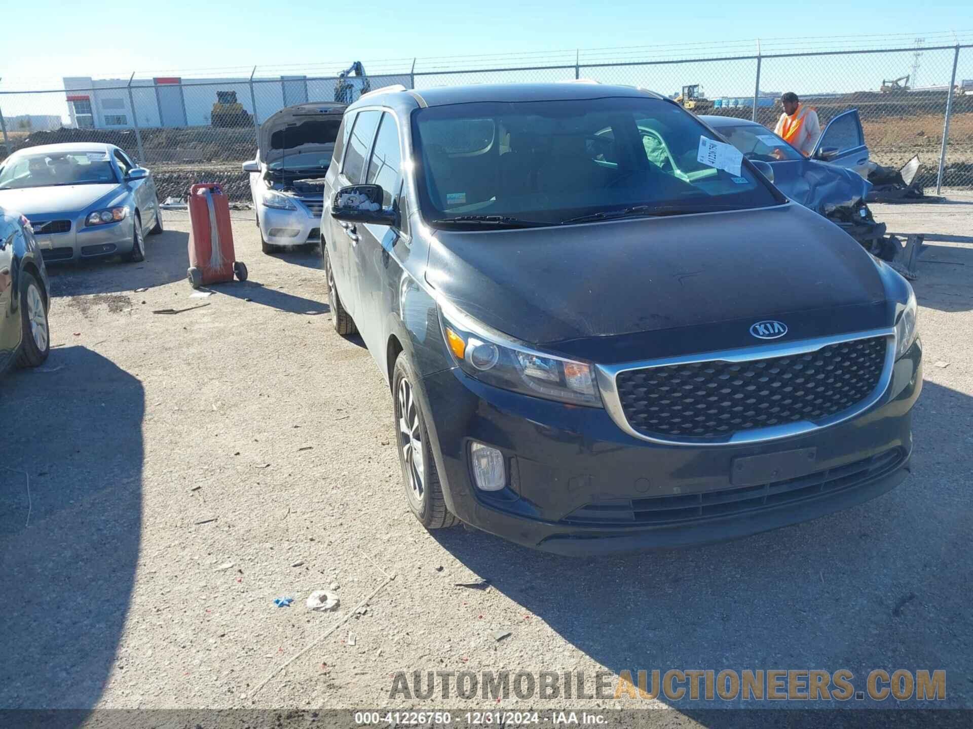 KNDMC5C1XG6170268 KIA SEDONA 2016