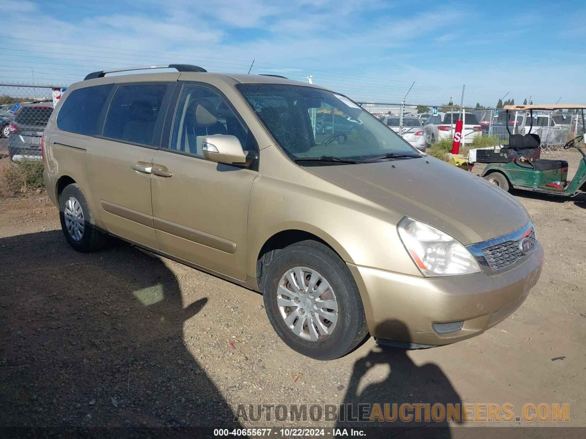 KNDMG4C71B6406396 KIA SEDONA 2011