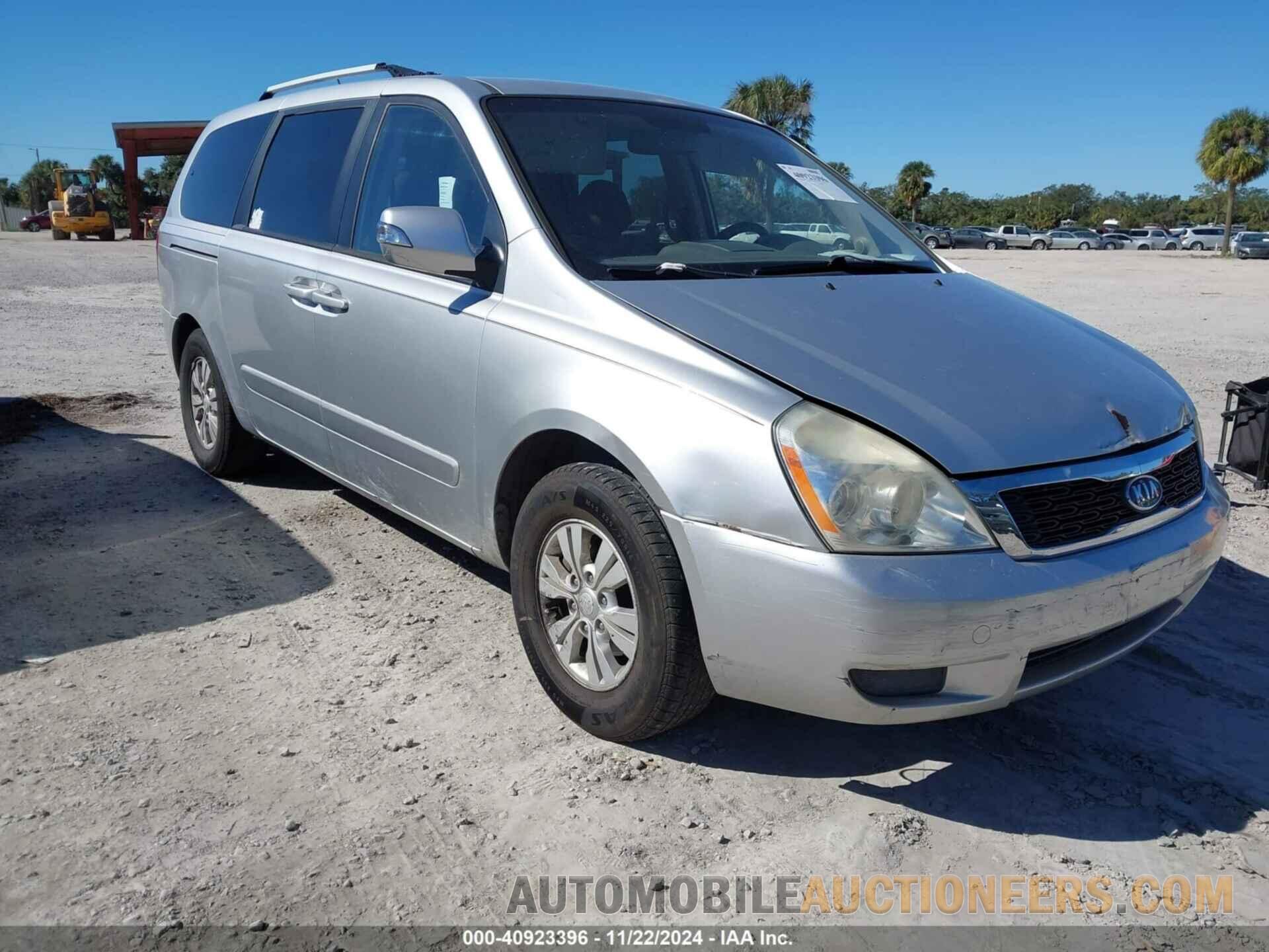 KNDMG4C72C6487863 KIA SEDONA 2012