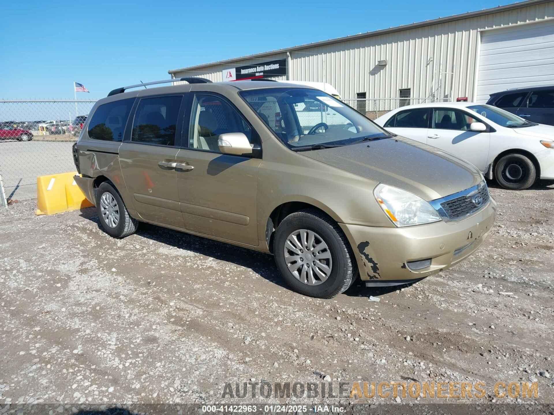 KNDMG4C78B6403835 KIA SEDONA 2011