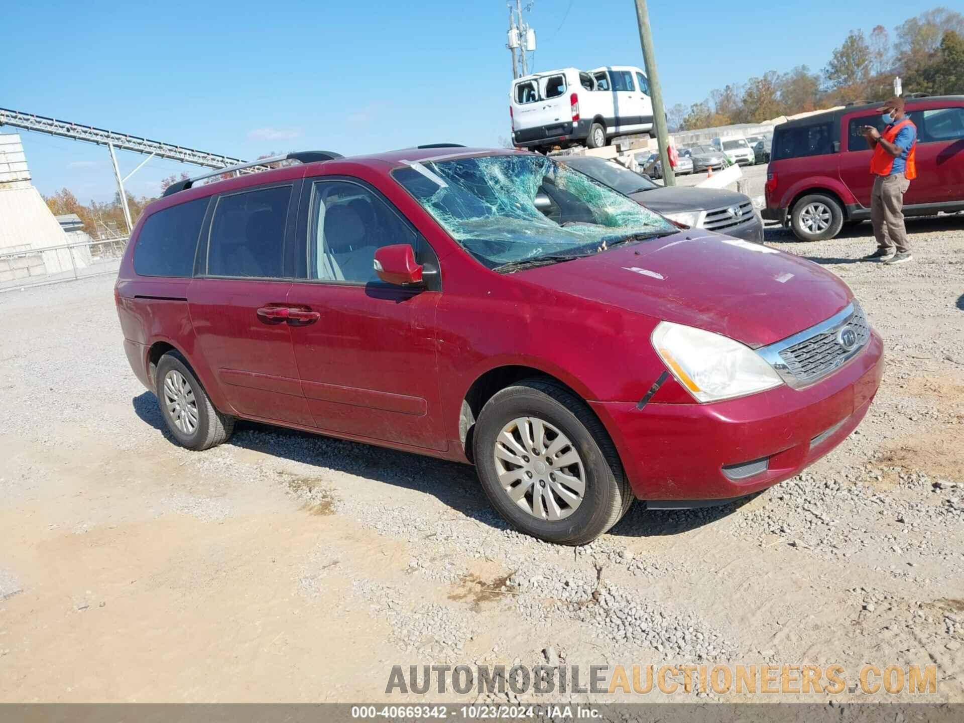 KNDMG4C79C6415963 KIA SEDONA 2012