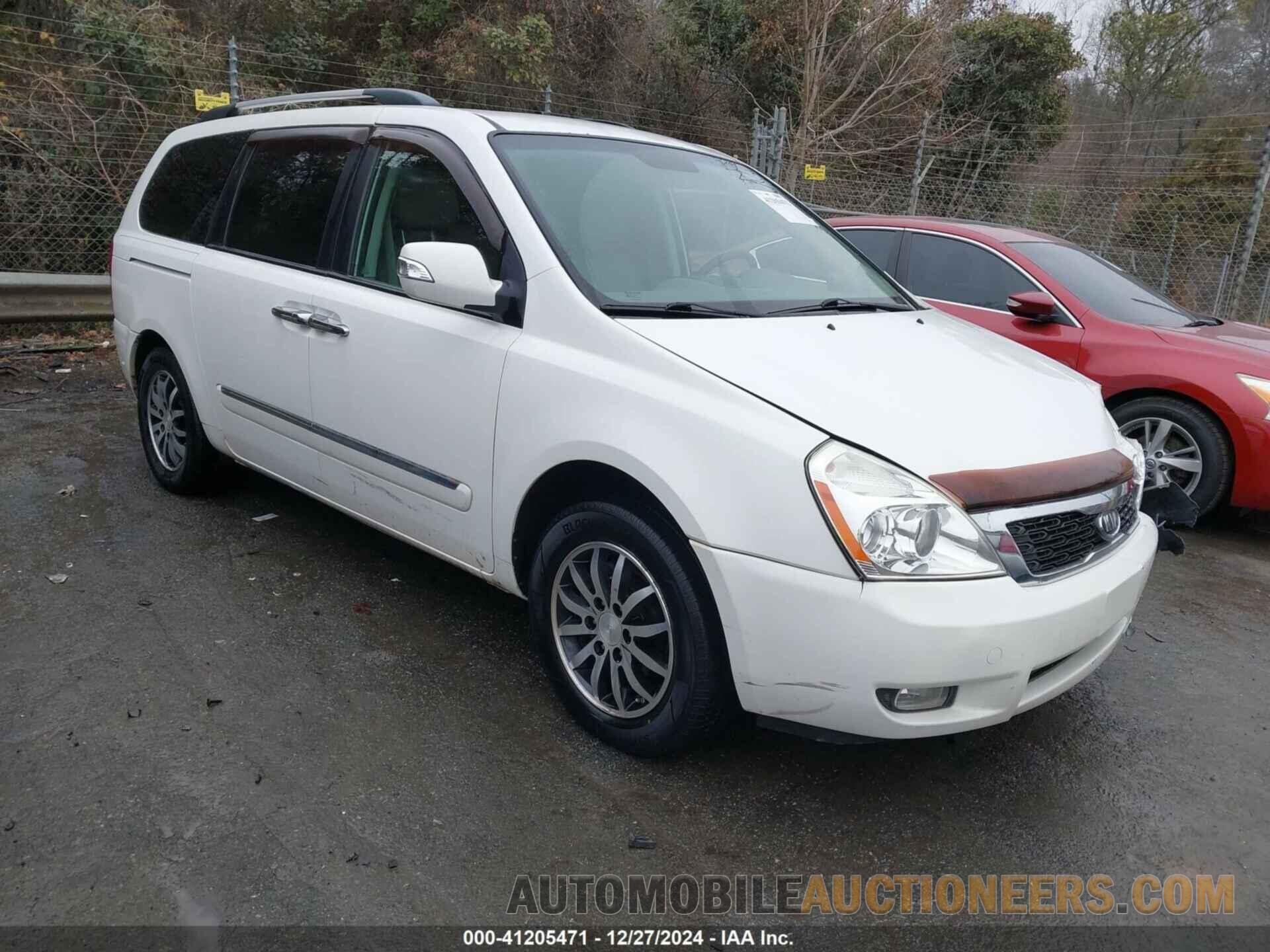 KNDMH4C70B6402515 KIA SEDONA 2011