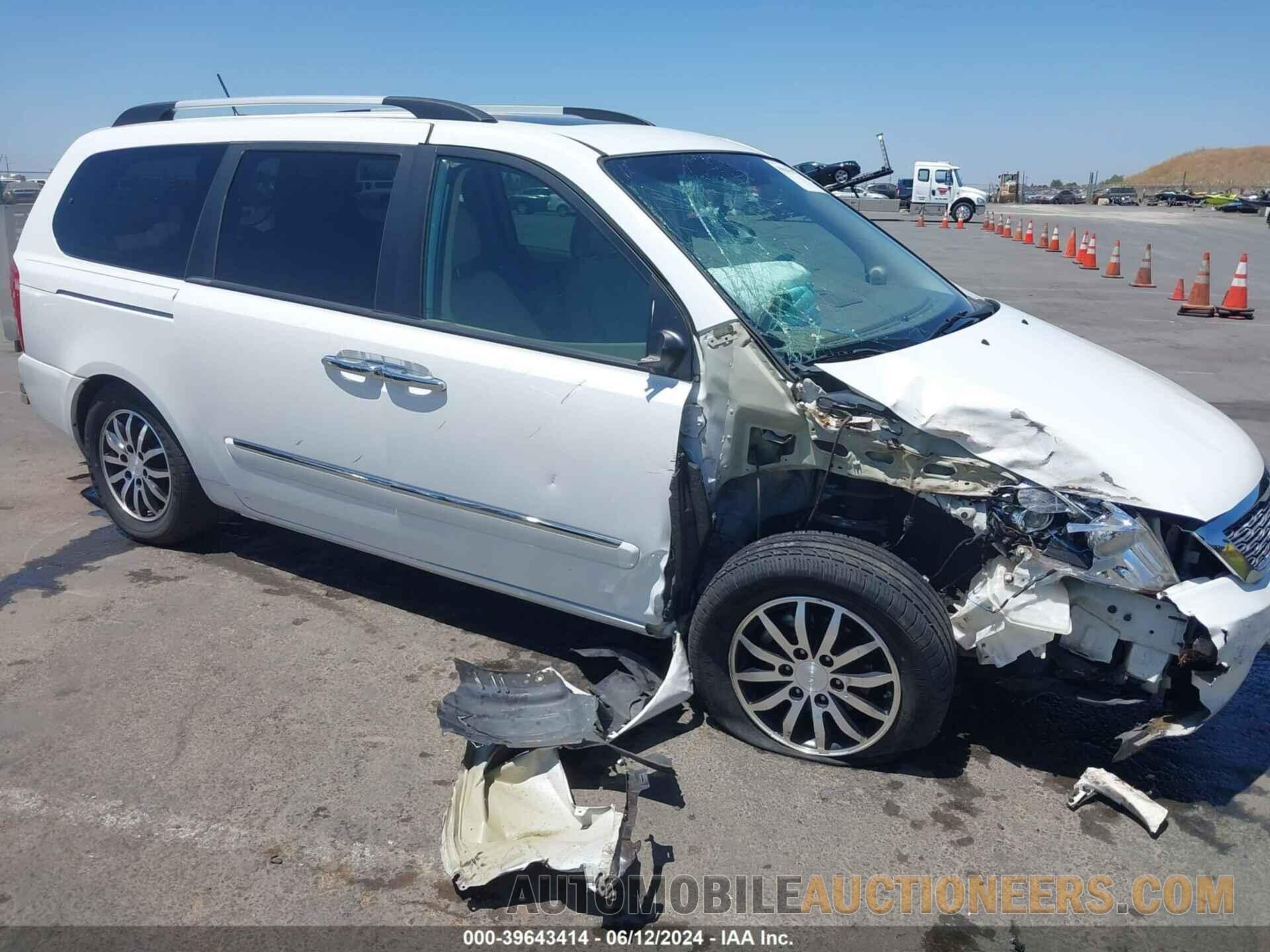 KNDMH4C77C6437702 KIA SEDONA 2012