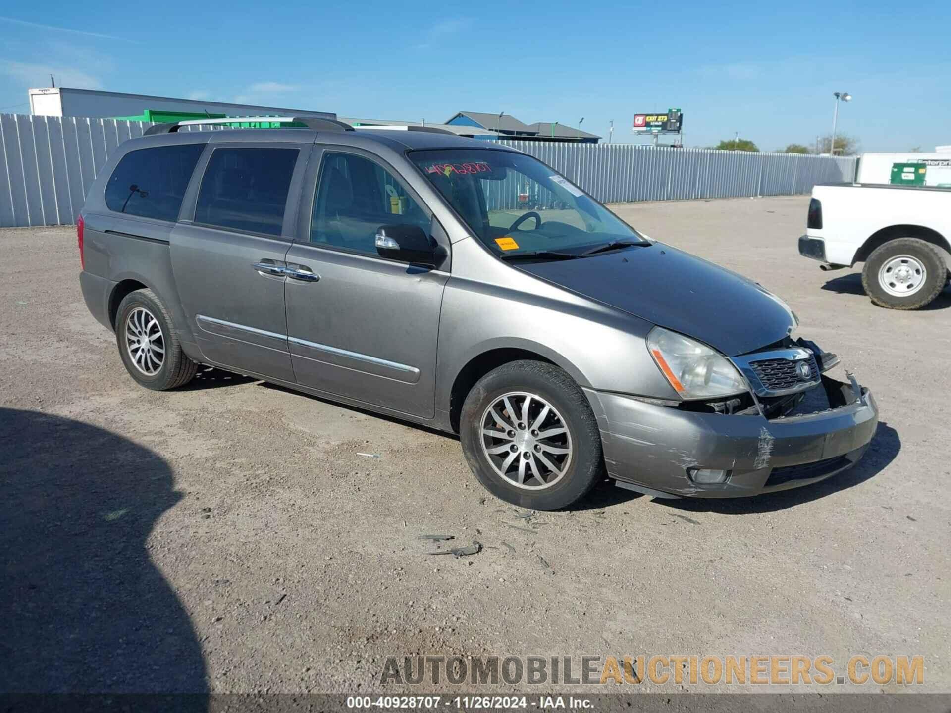 KNDMH4C79B6386802 KIA SEDONA 2011