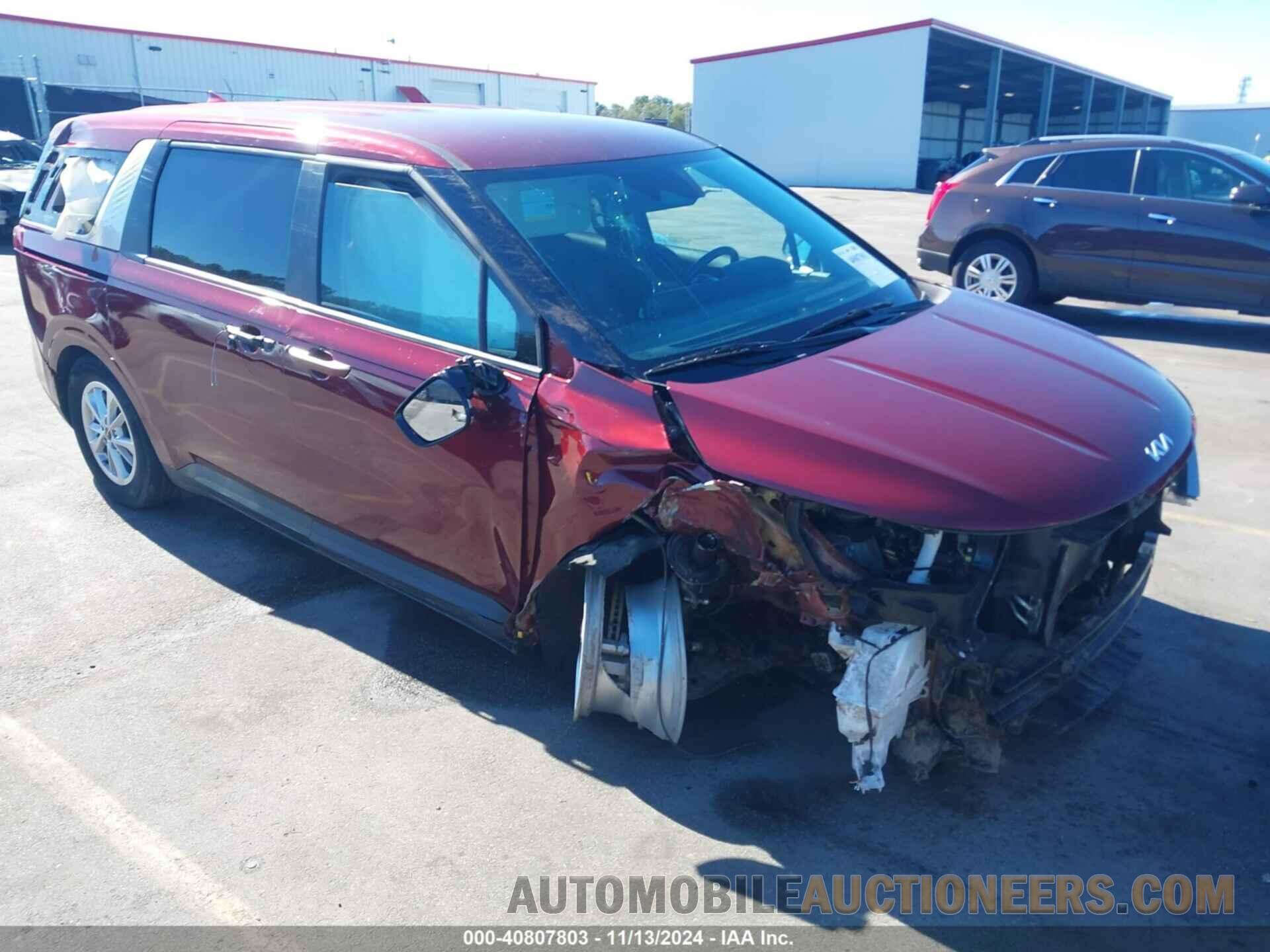 KNDNB4H38P6277962 KIA CARNIVAL 2023