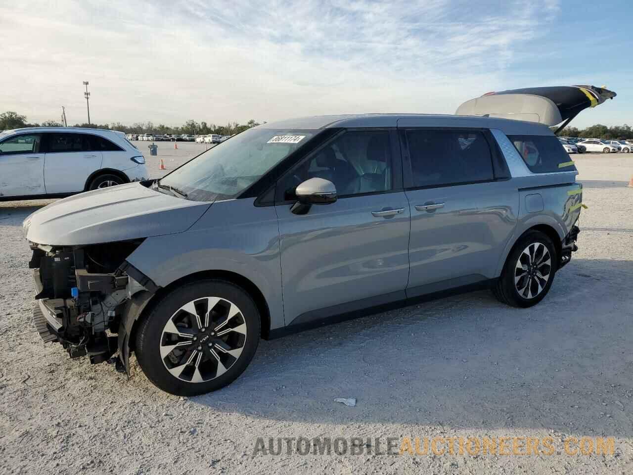 KNDNC5H38N6147034 KIA CARNIVAL E 2022