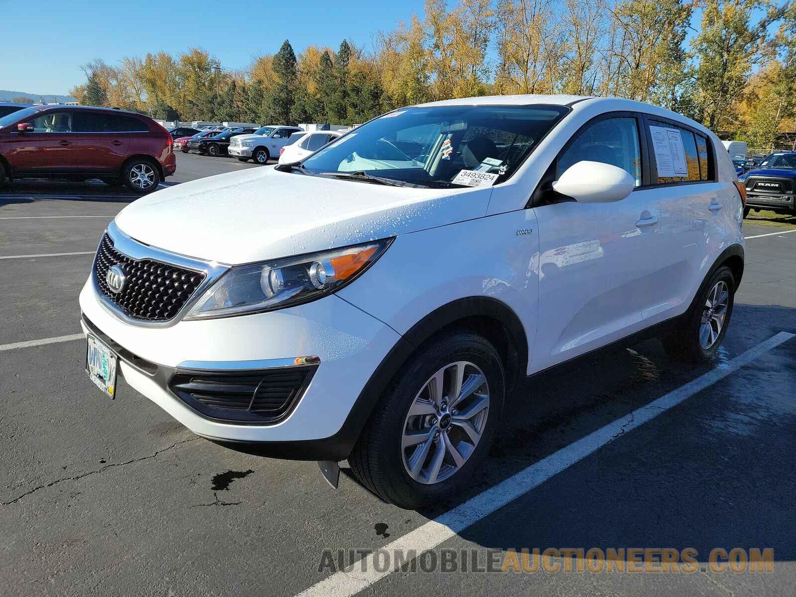 KNDPBCAC8F7714123 Kia Sportage 2015