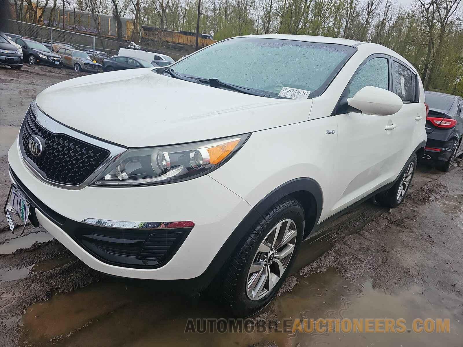 KNDPBCAC8G7807869 Kia Sportage 2016