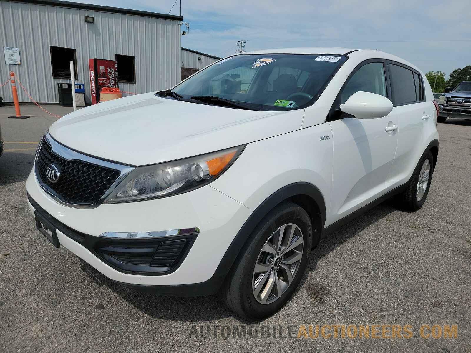 KNDPBCAC9G7853811 Kia Sportage 2016