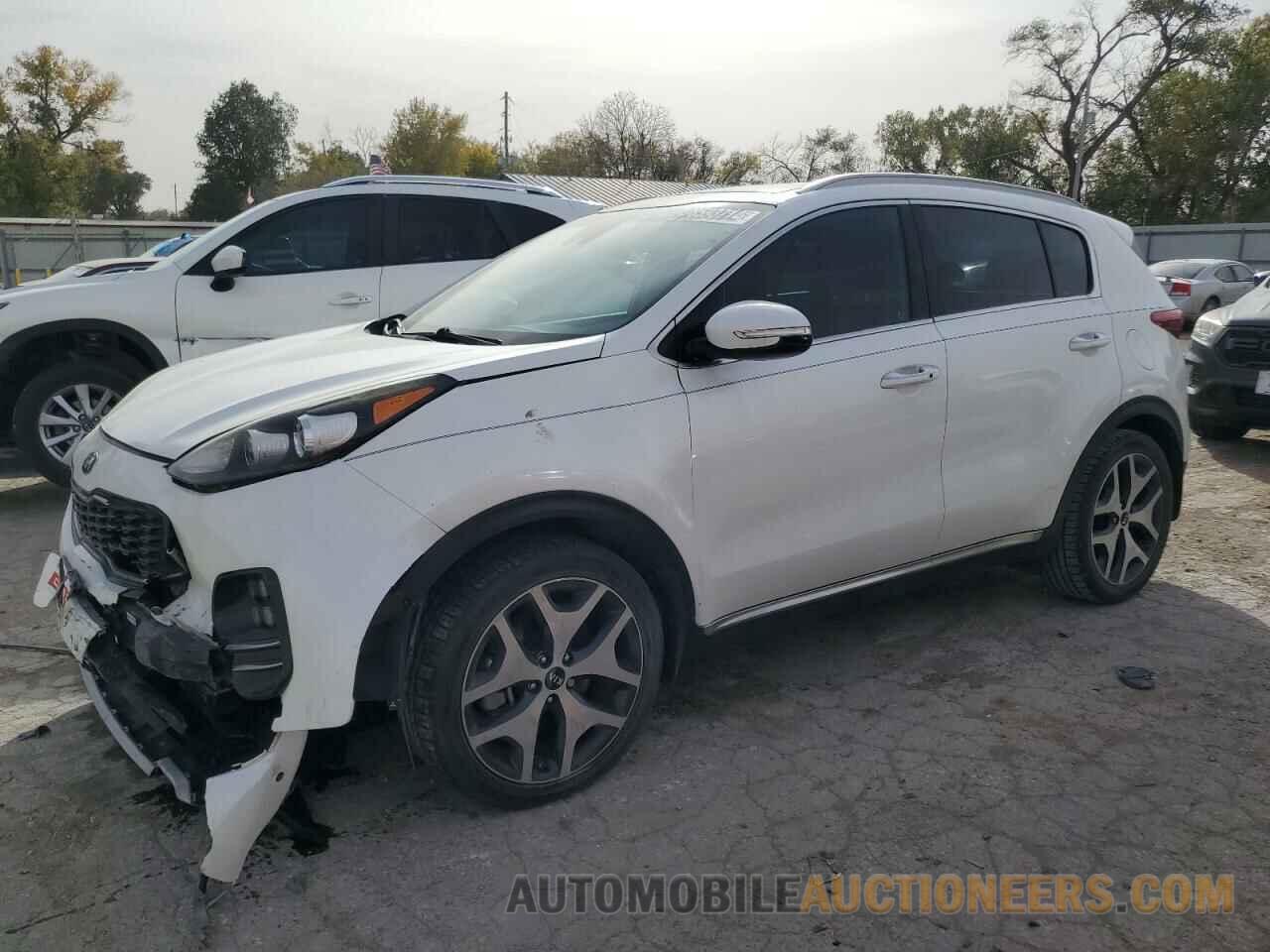 KNDPR3A68H7082958 KIA SPORTAGE 2017