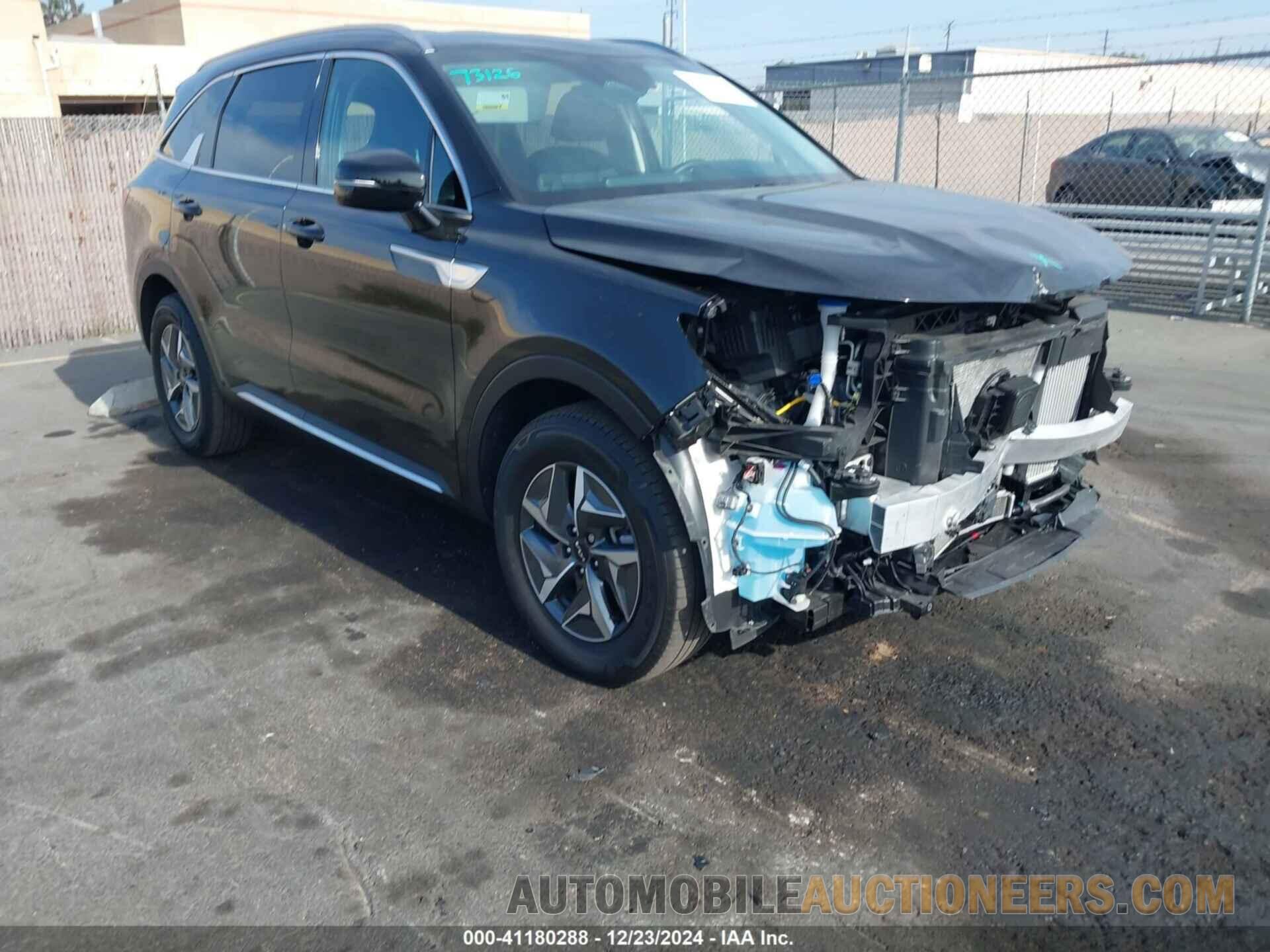 KNDRH4LG2P5155601 KIA SORENTO HYBRID 2023