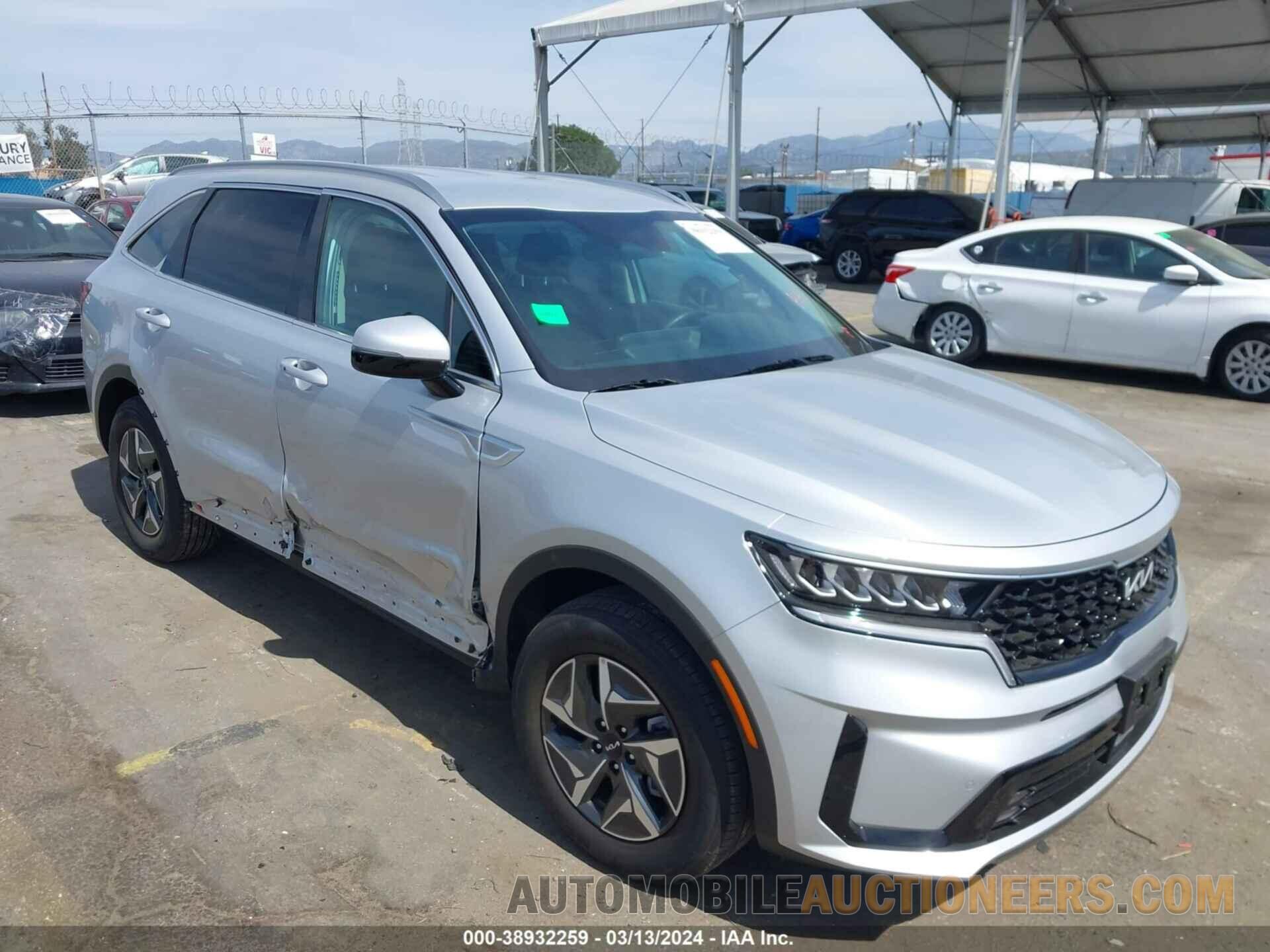 KNDRH4LG2P5196987 KIA SORENTO HYBRID 2023