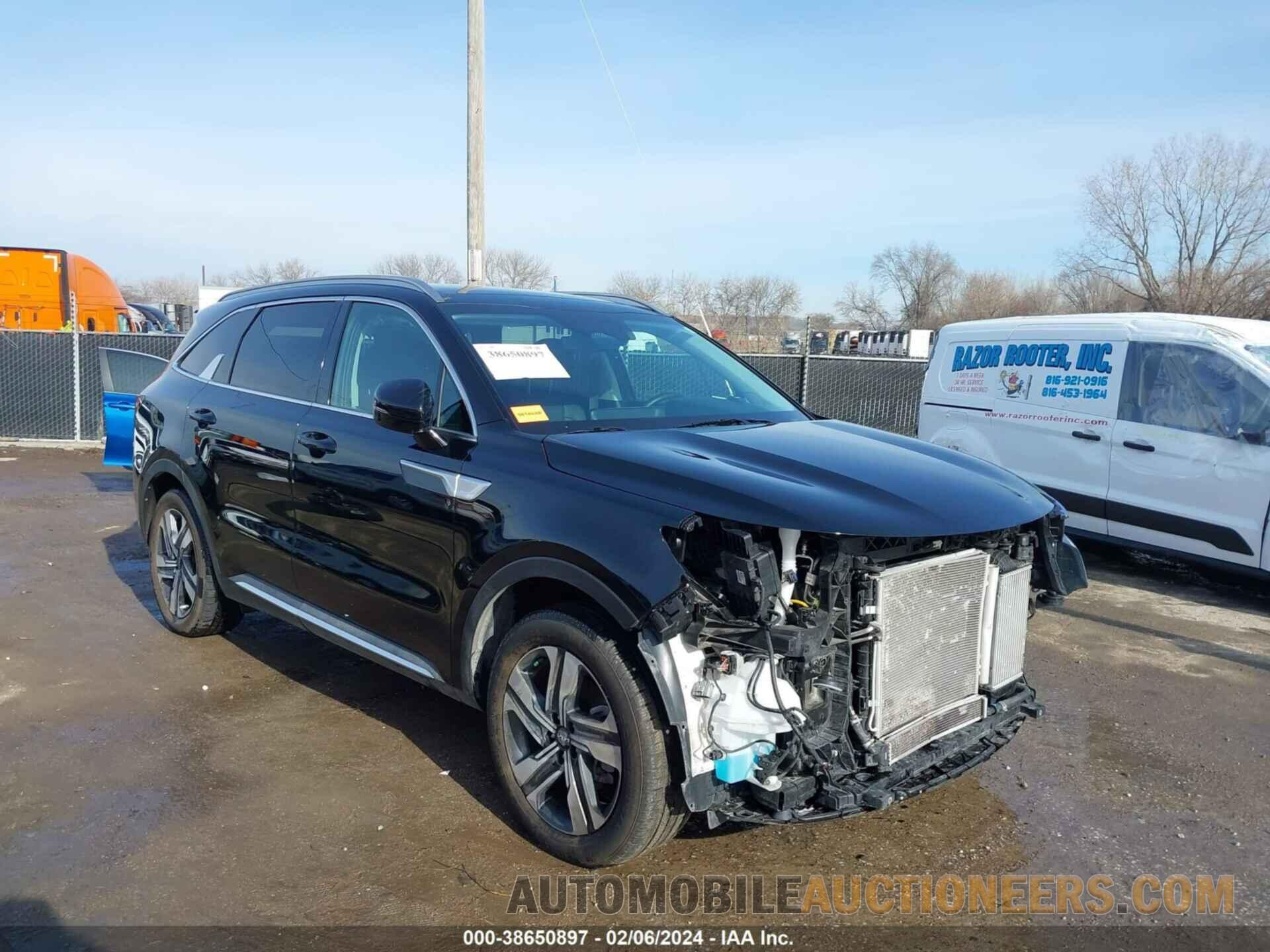 KNDRHDLG8P5143713 KIA SORENTO HYBRID 2023