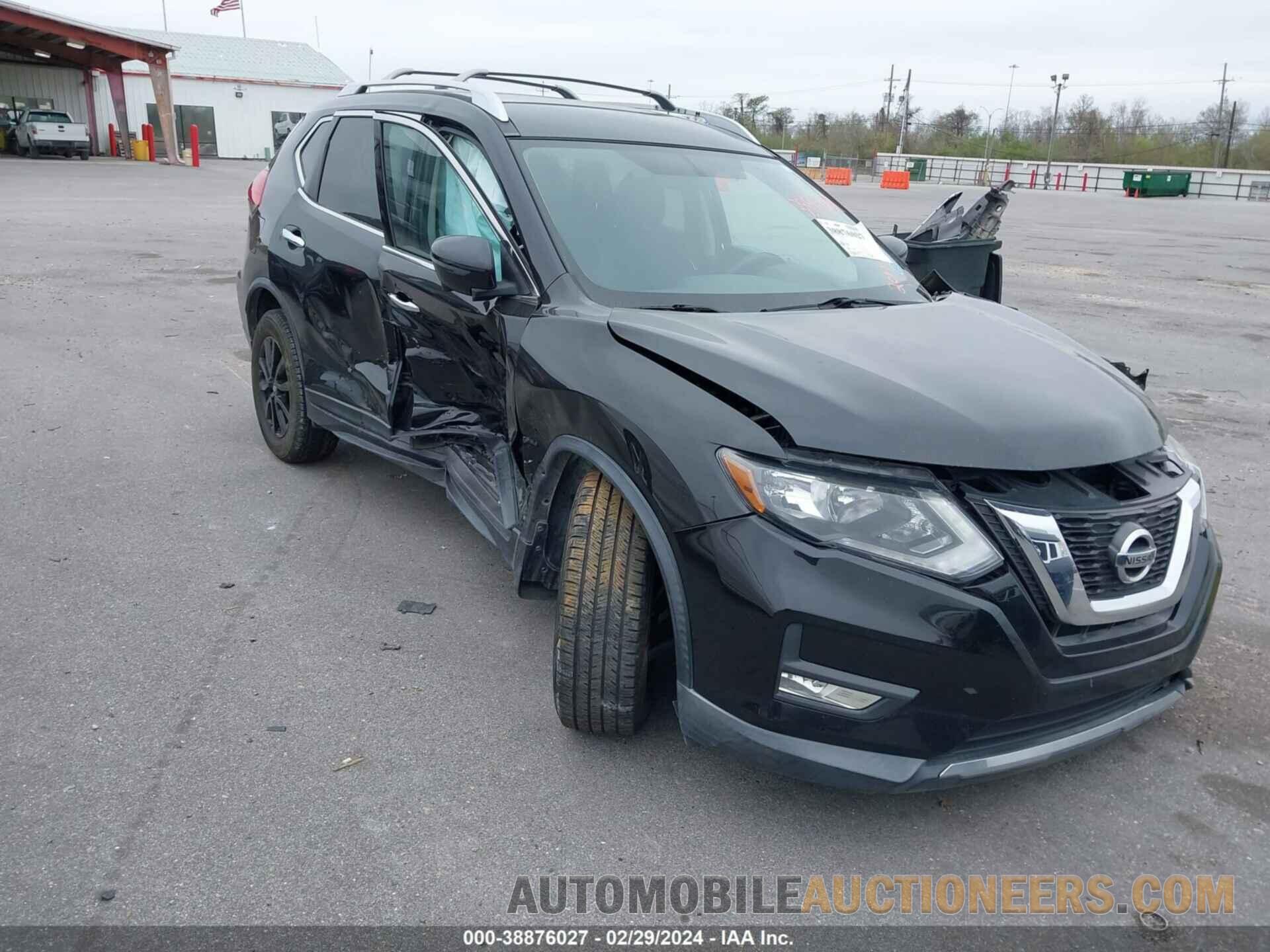 KNMAT2MT0HP555657 NISSAN ROGUE 2017