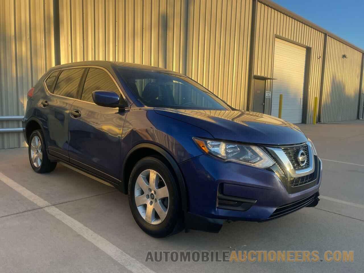 KNMAT2MT0HP558476 NISSAN ROGUE 2017