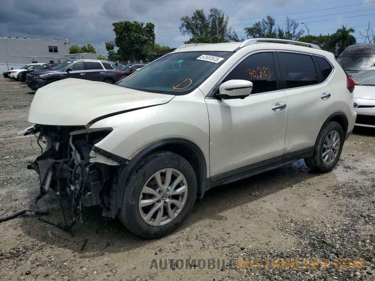 KNMAT2MT0JP556328 NISSAN ROGUE 2018