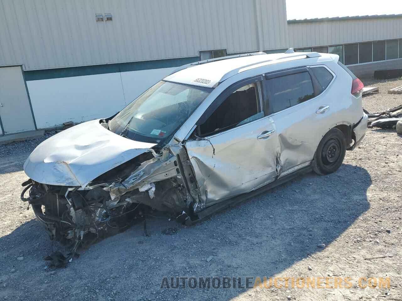 KNMAT2MT0JP602921 NISSAN ROGUE 2018