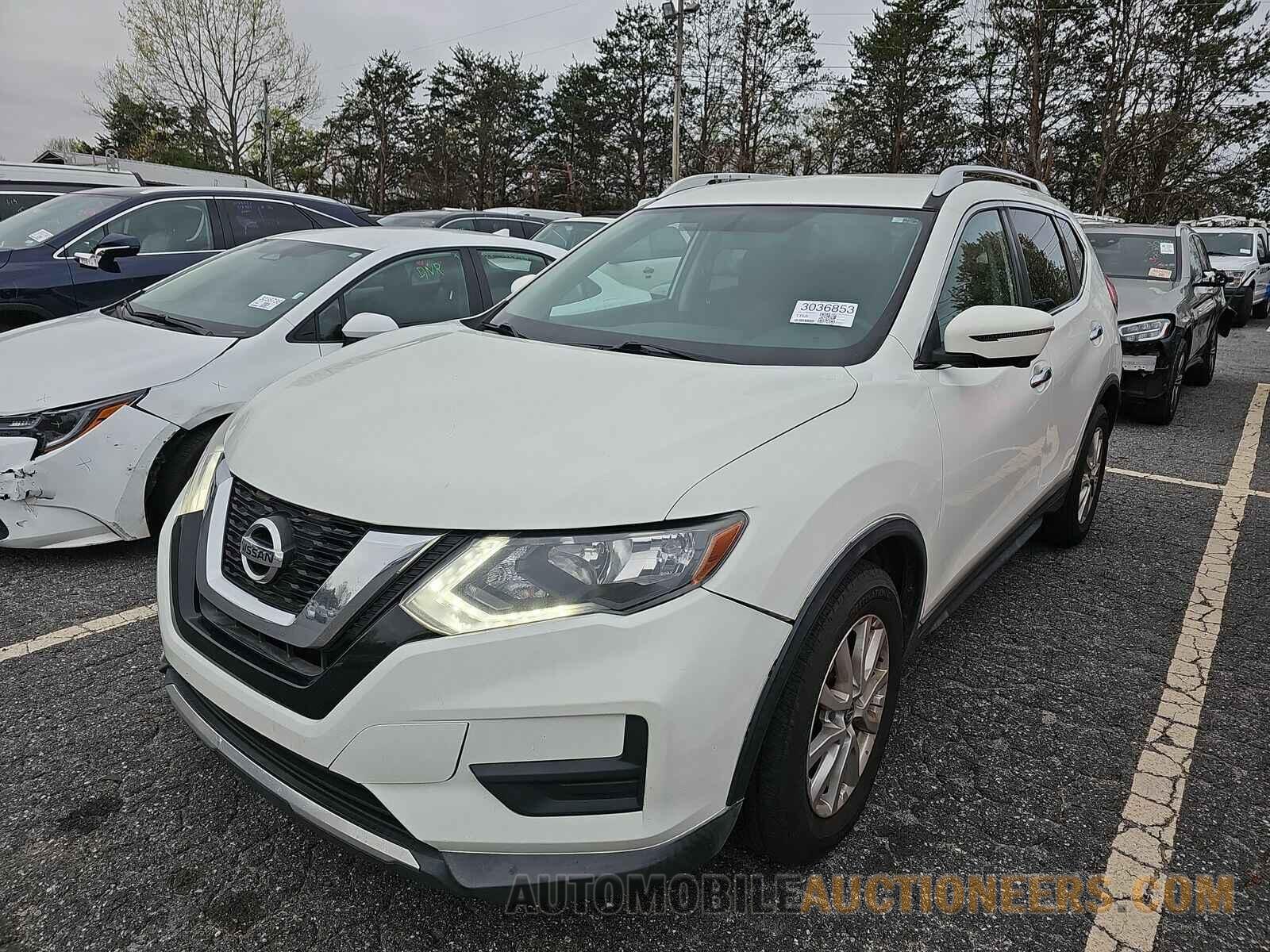 KNMAT2MT2HP535233 Nissan Rogue 2017