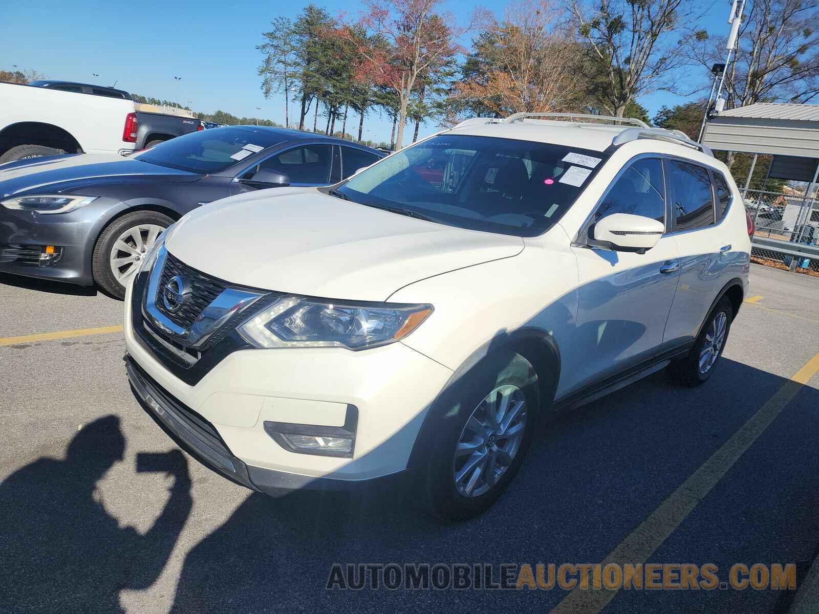 KNMAT2MT2HP561315 Nissan Rogue 2017