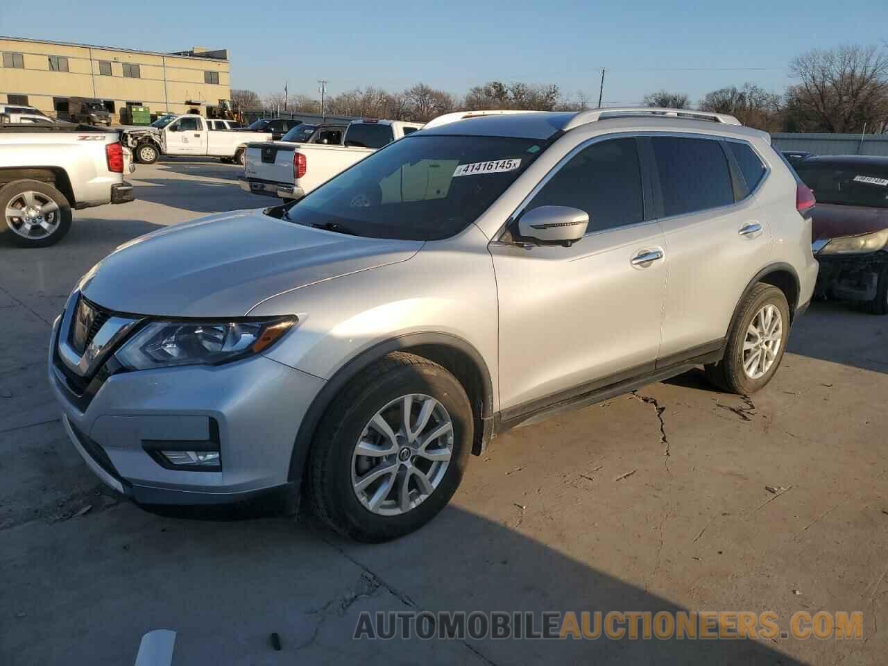 KNMAT2MT3HP583839 NISSAN ROGUE 2017