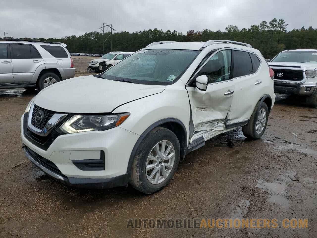 KNMAT2MT3JP610074 NISSAN ROGUE 2018