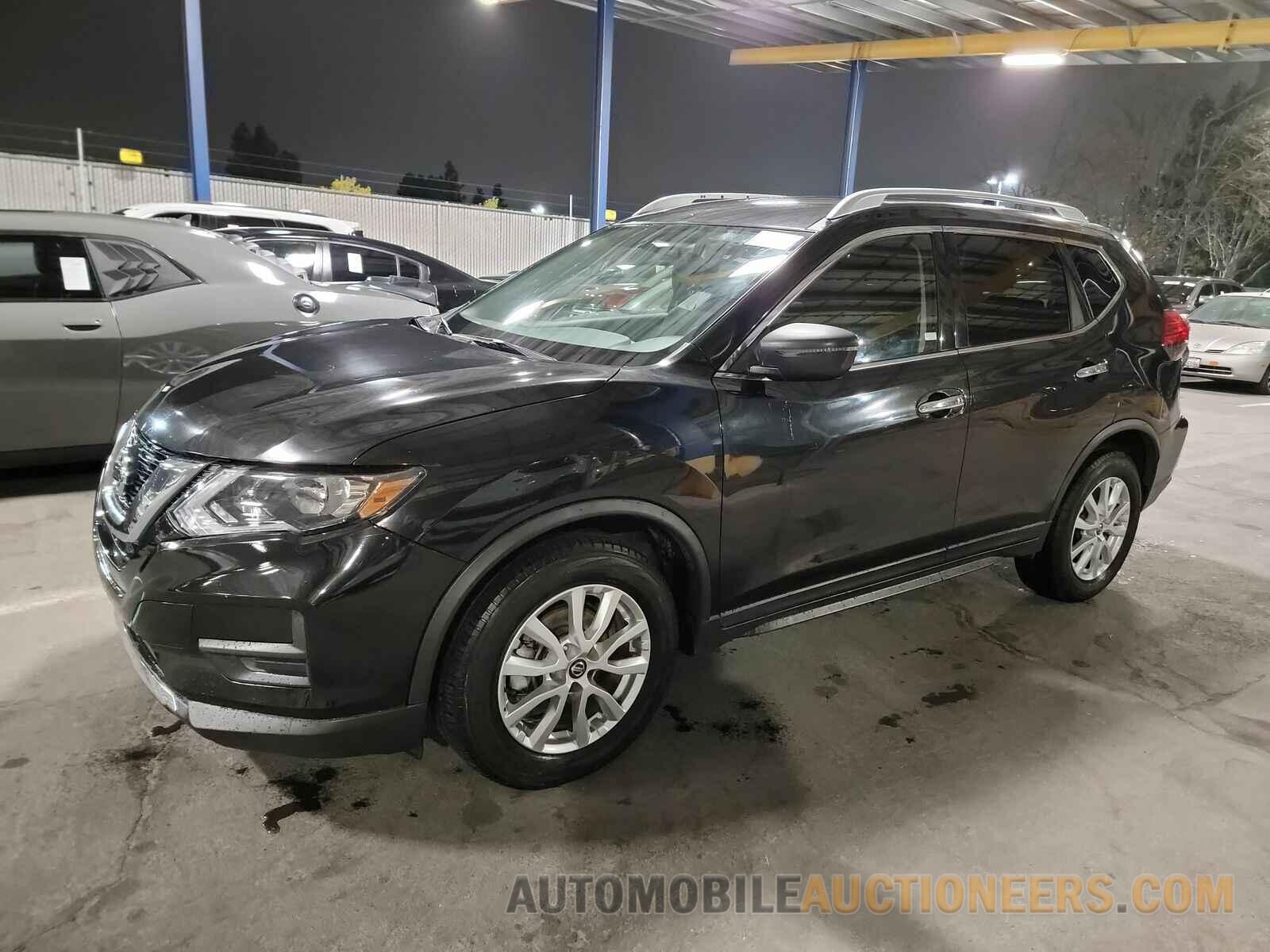 KNMAT2MT4HP508728 Nissan Rogue 2017