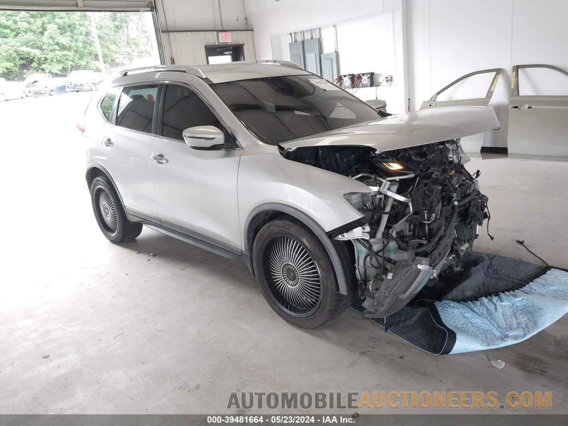 KNMAT2MT4HP614323 NISSAN ROGUE 2017