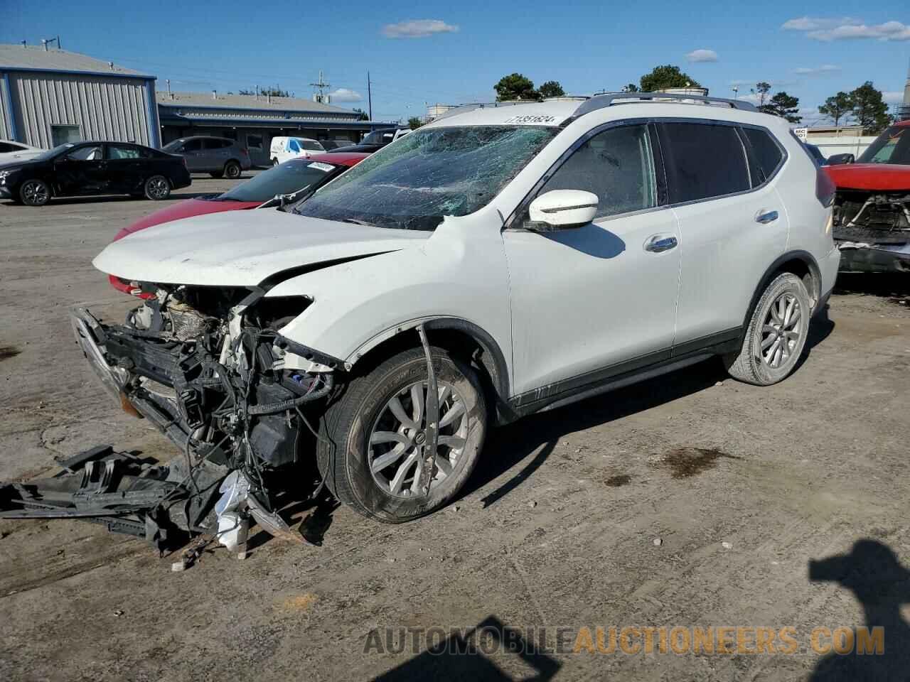 KNMAT2MT5JP525835 NISSAN ROGUE 2018